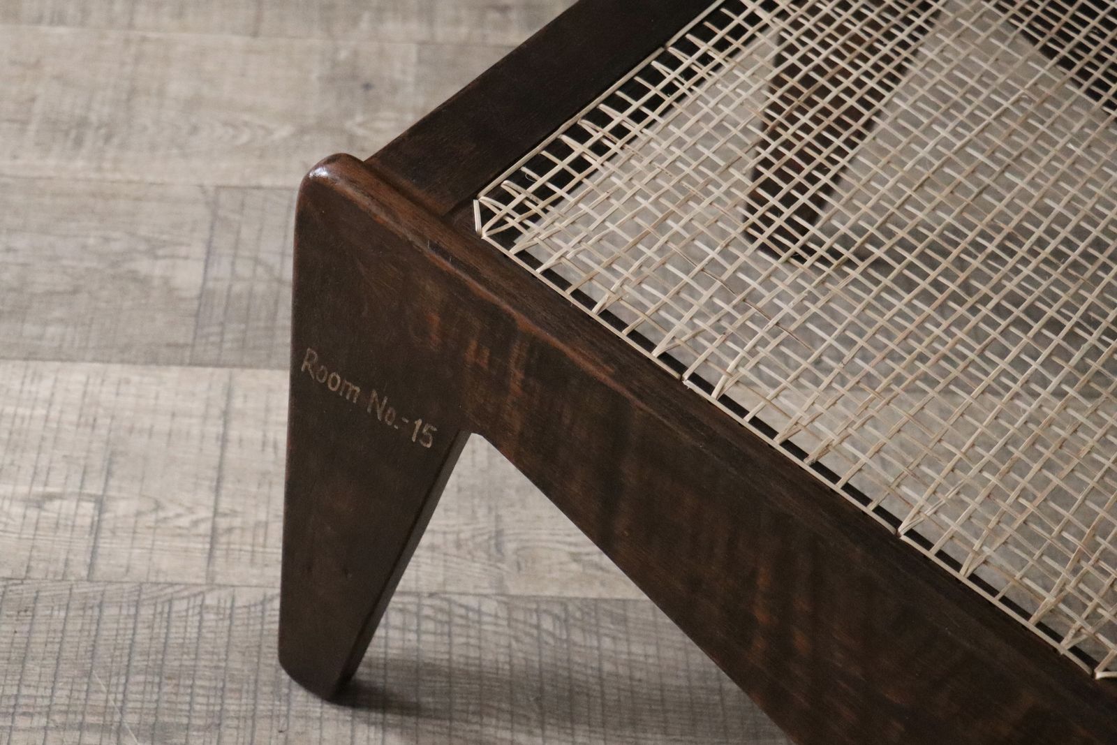 25000.0 Pierre Jeanneret Kangaroo Chairs Pj Si 59, India, 1955 photo