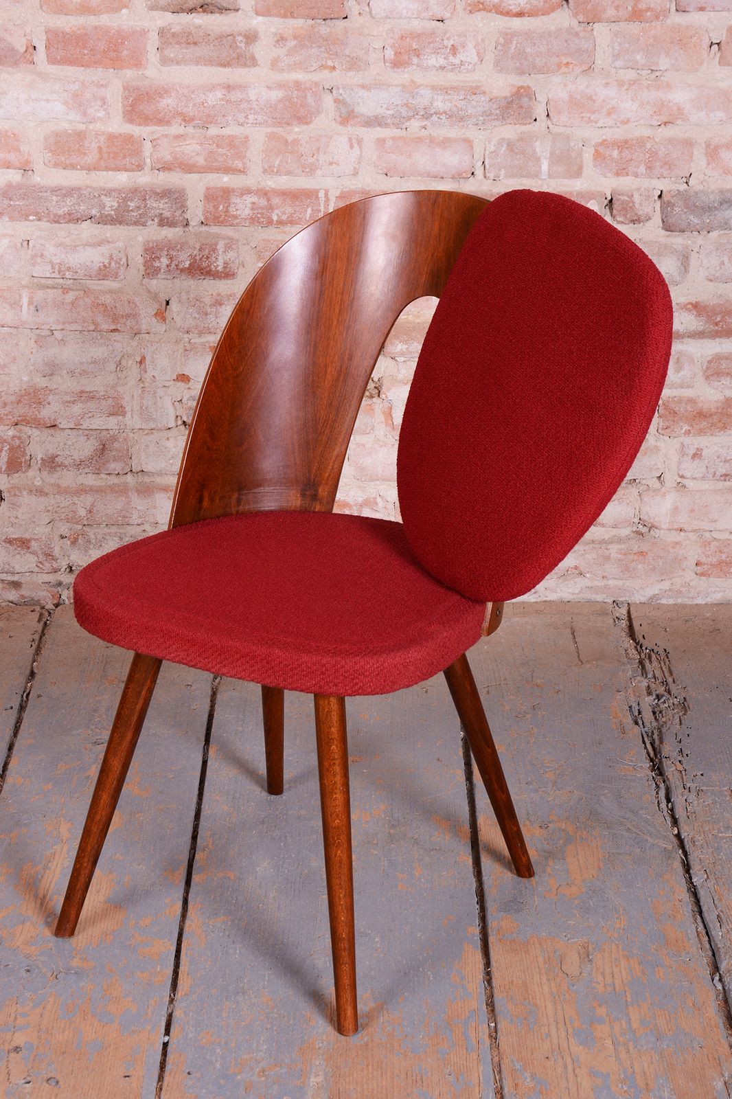 Set Of Four Original Mid Century Chairs, By Antonín šuman, Walnut, Czech, 1950s photo vintage