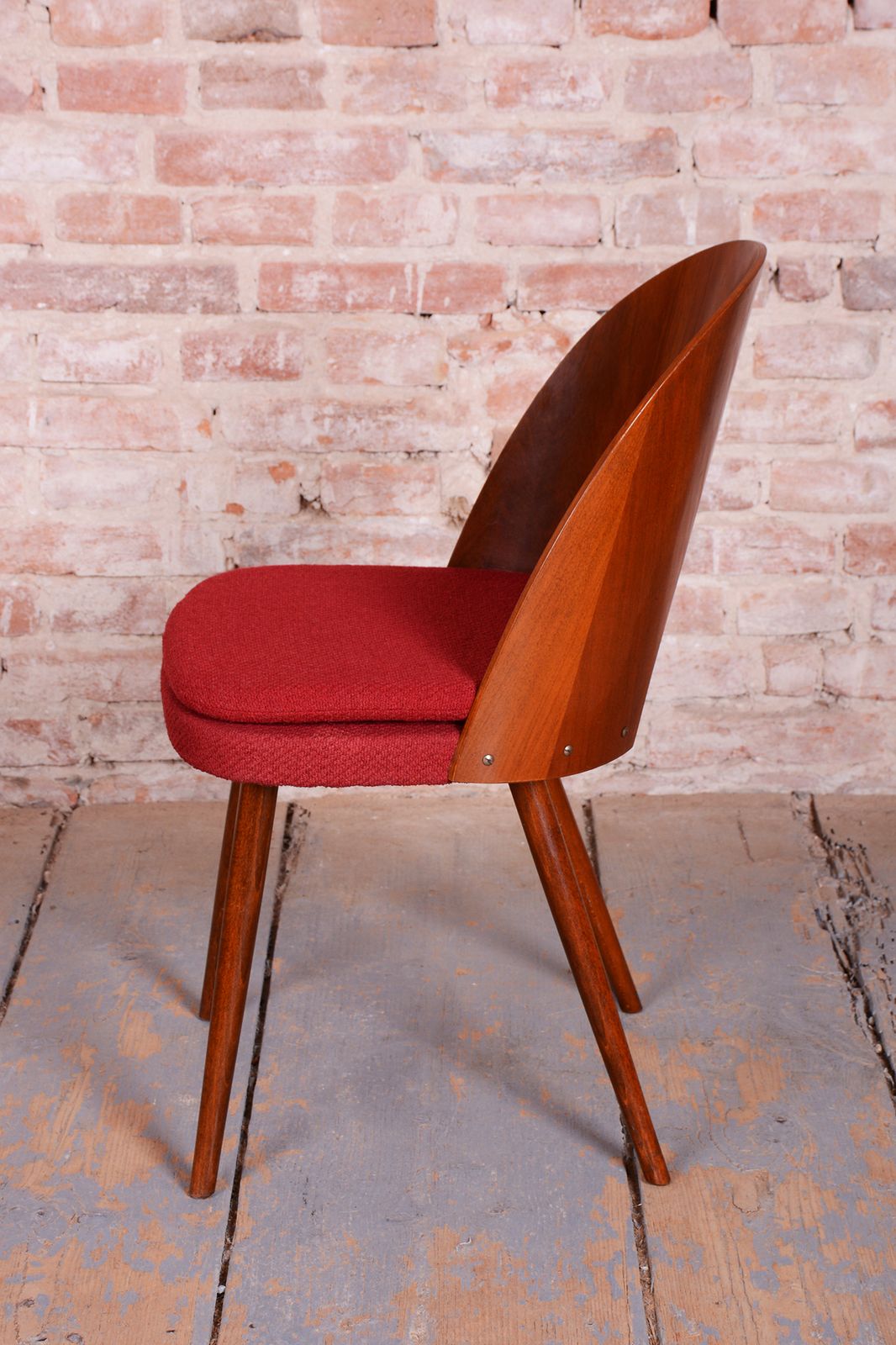 photo vinterior Set Of Four Original Mid Century Chairs, By Antonín šuman, Walnut, Czech, 1950s