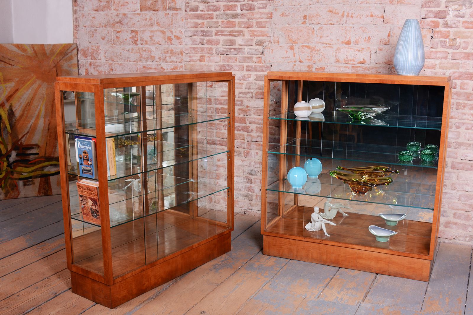 photo vintage Pair Of Restored Art Deco Display Cabinets, Maple, Glass, Mirror, Czech, 1930s