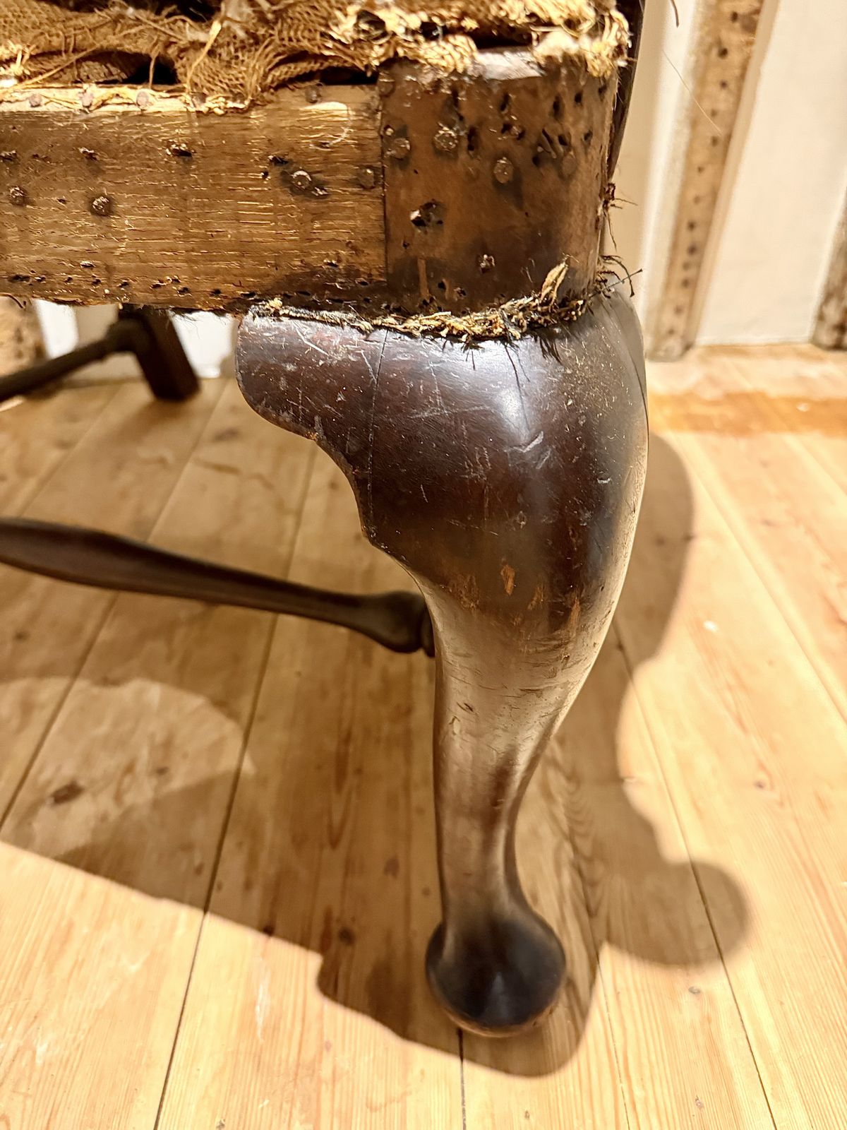 Rare Large Antique George I Walnut Oversized Splat Back Armchair photo vintage