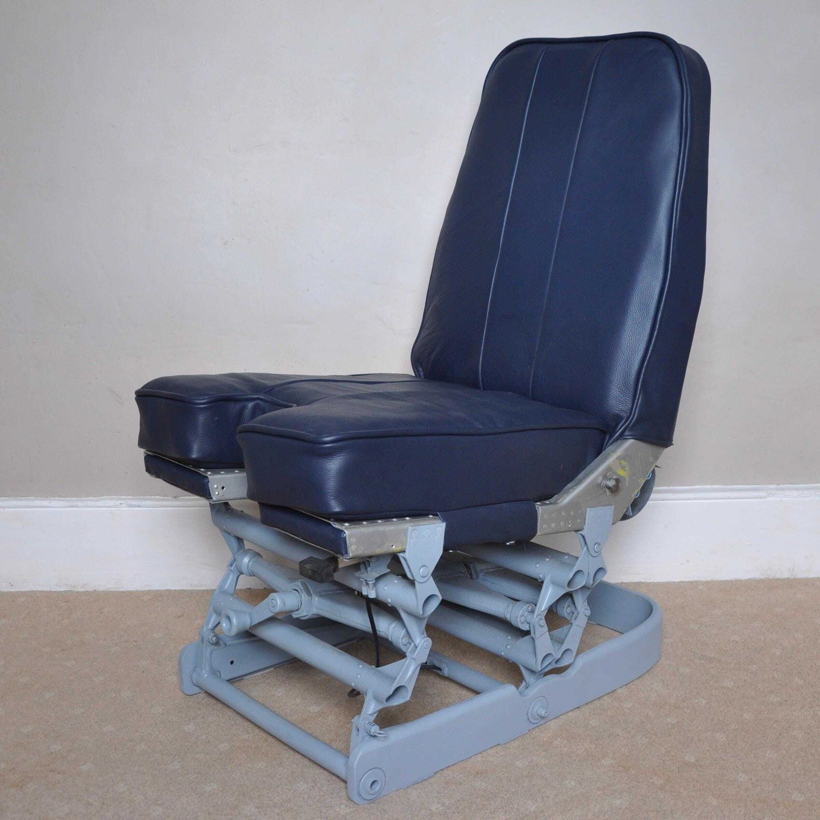 Aircraft Pilots Chair Let L410 Turbolet photo buy