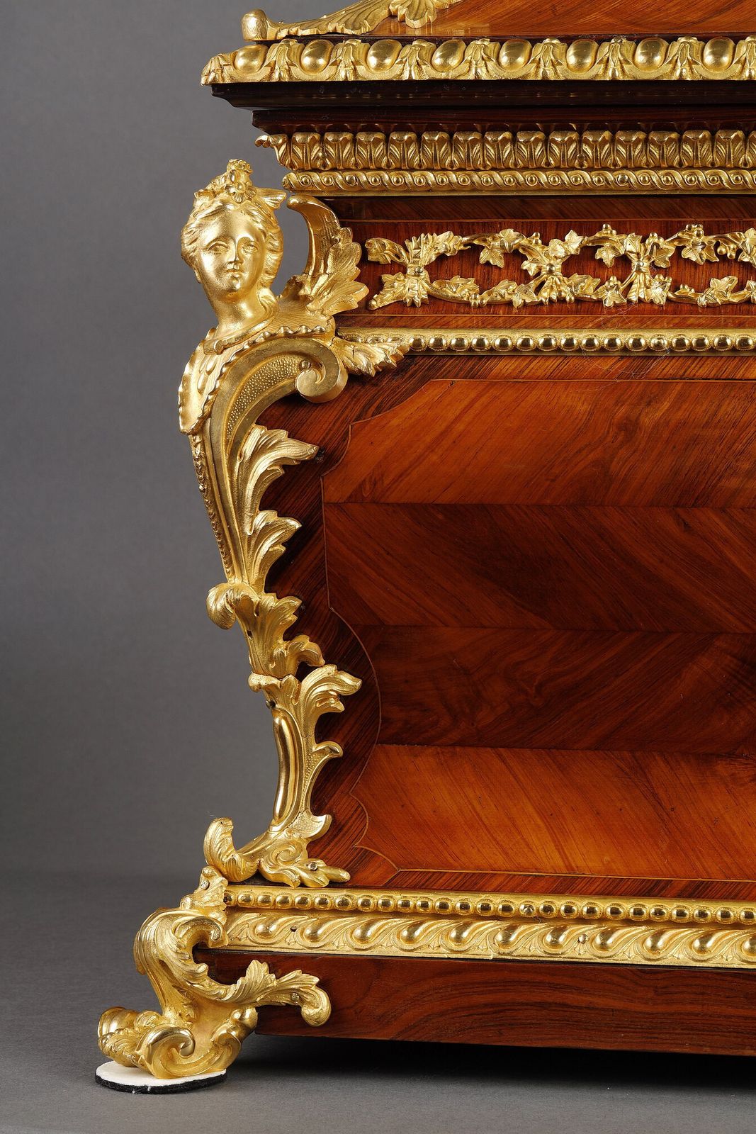 photo vinterior Louis XV Style Box In Rosewood, Gilt Bronze And Porcelain, Napoleon III