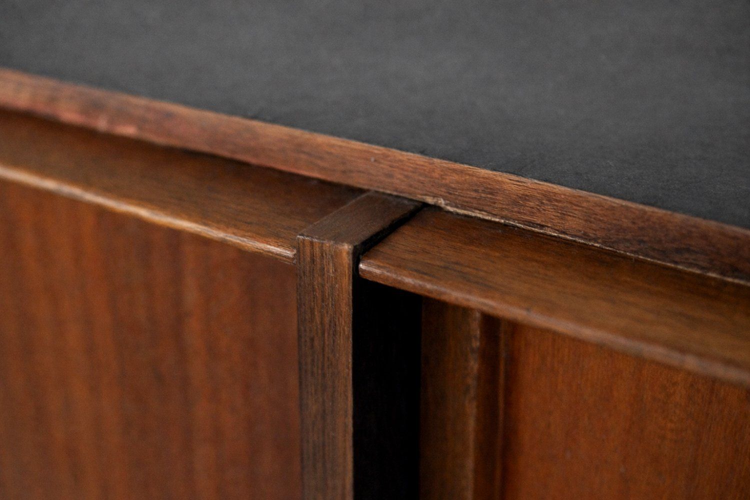 Mid Century Deens Modern Teakhouten Dressoir Met Handgeschilderd Patroon, Ca. Jaren 1950 photo 2689.0