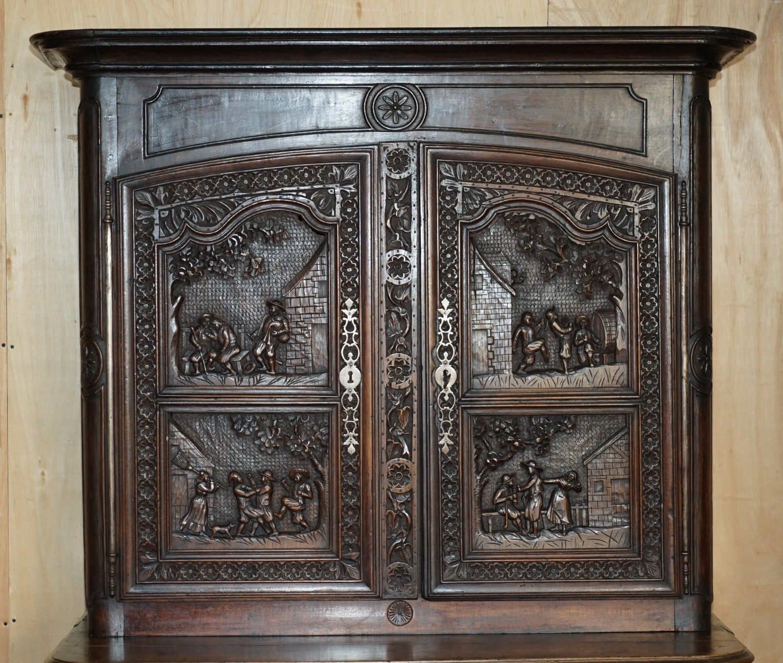 4950.0 Antique 1860 Ornately Hand Carved Dutch Housekeepers Linen Or Kitchen Cupboard photo