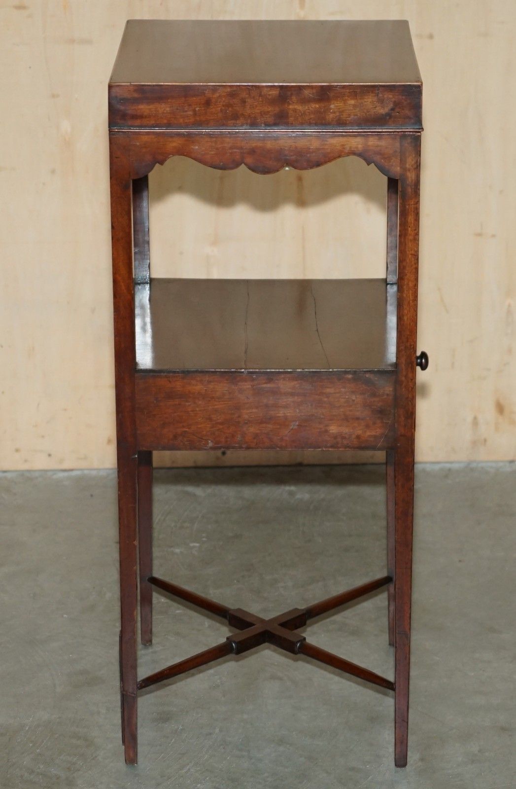photo furniture Antique Georgian Mahogany Wash Vanity Stand With J & Mp Bell Earthenware Bowl
