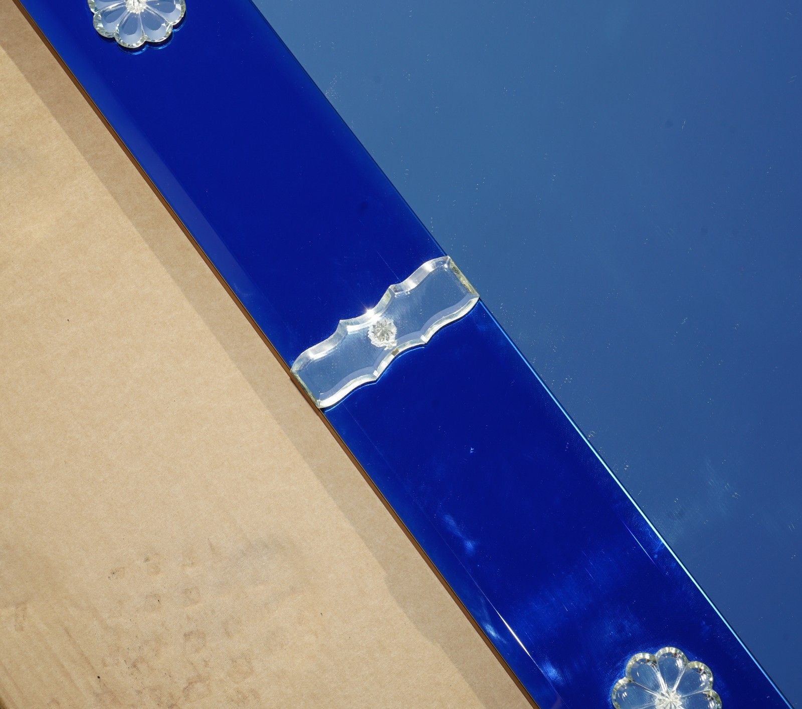 photo vintage Very Large 151cm X 133cm Italian Venetian Cobalt Blue Cut Glass Wall Mirror