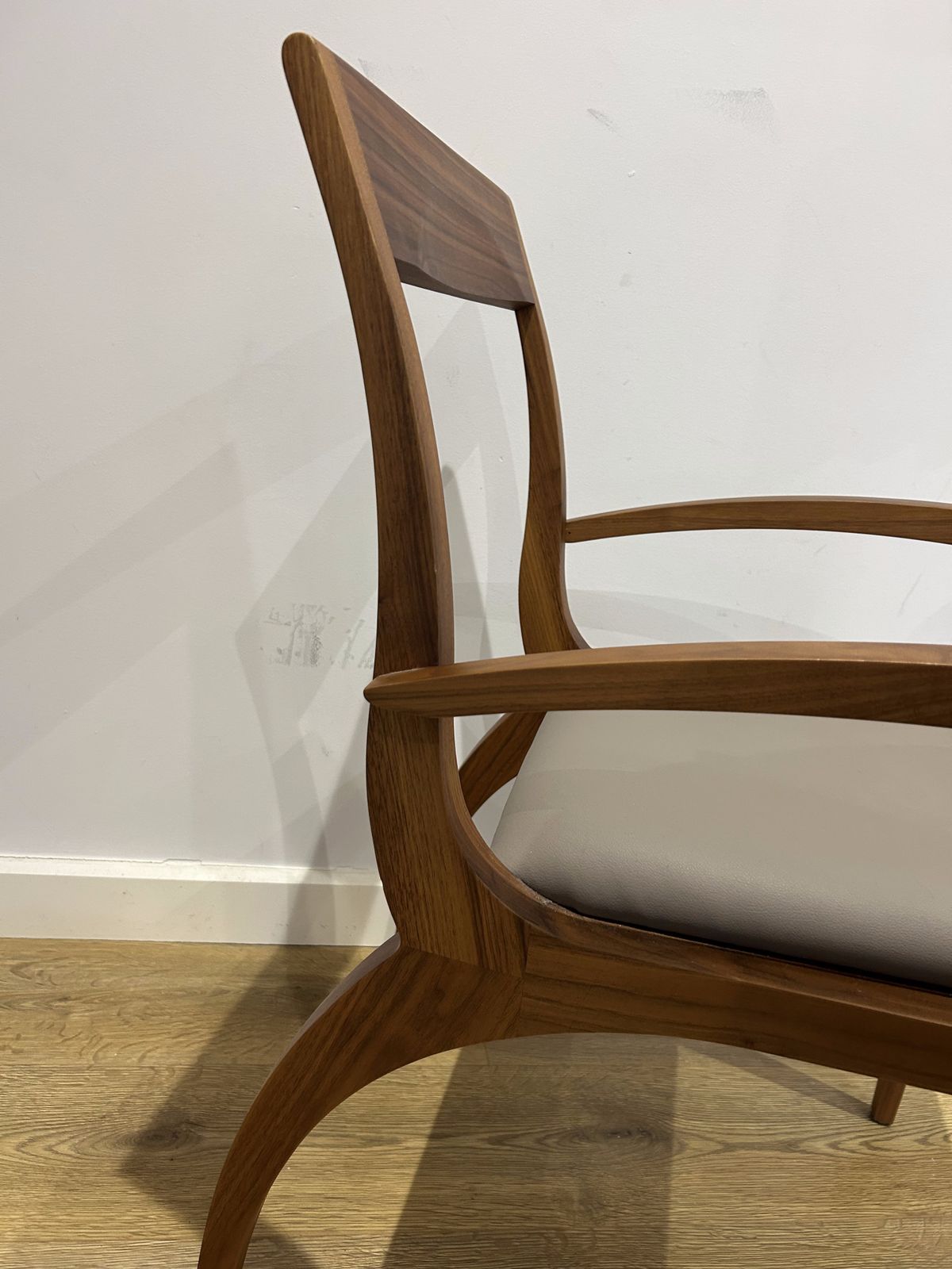 photo for sale Set Of 5 Dining Chairs