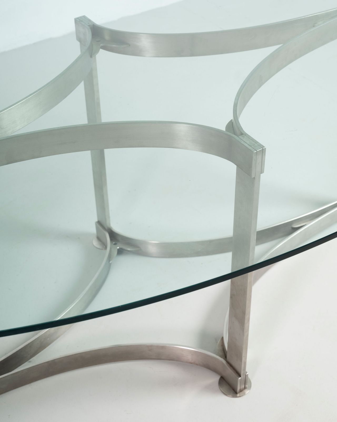Vittorio Introini Oval Shaped Dining Table In Steel Ang Glass By Saporiti 1970s photo 12195.0