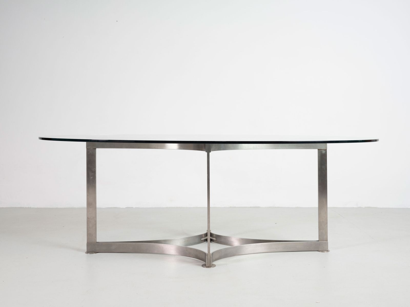 Vittorio Introini Oval Shaped Dining Table In Steel Ang Glass By Saporiti 1970s photo furniture
