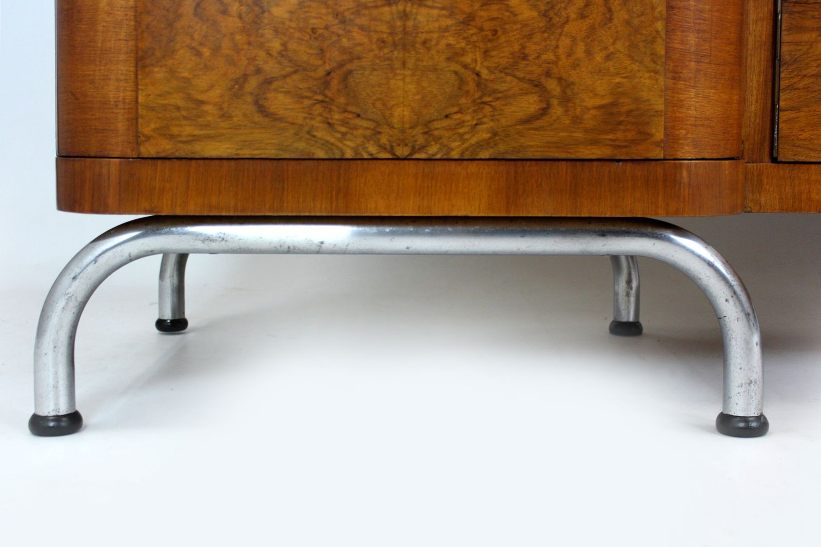 photo vinterior Bauhaus 1930s Multi Functional Storage Unit, Robert Slezák, Czechoslovakia