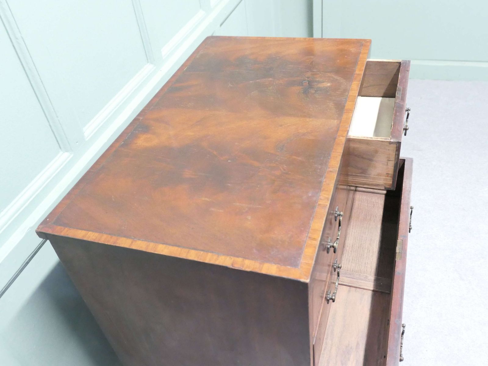 A Medium Size Flame Mahogany Georgian Style Chest Of Drawers photo Furniture