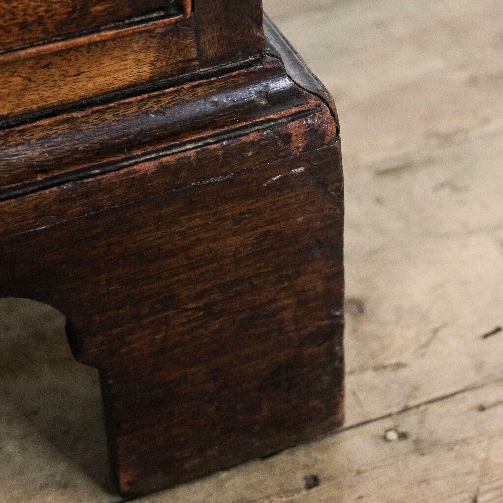 Antique Georgian Mahogany Chest Of Drawers | Antique Storage | Bedroom Drawers | Antique Chest Of Drawer (M 6557) photo vintage