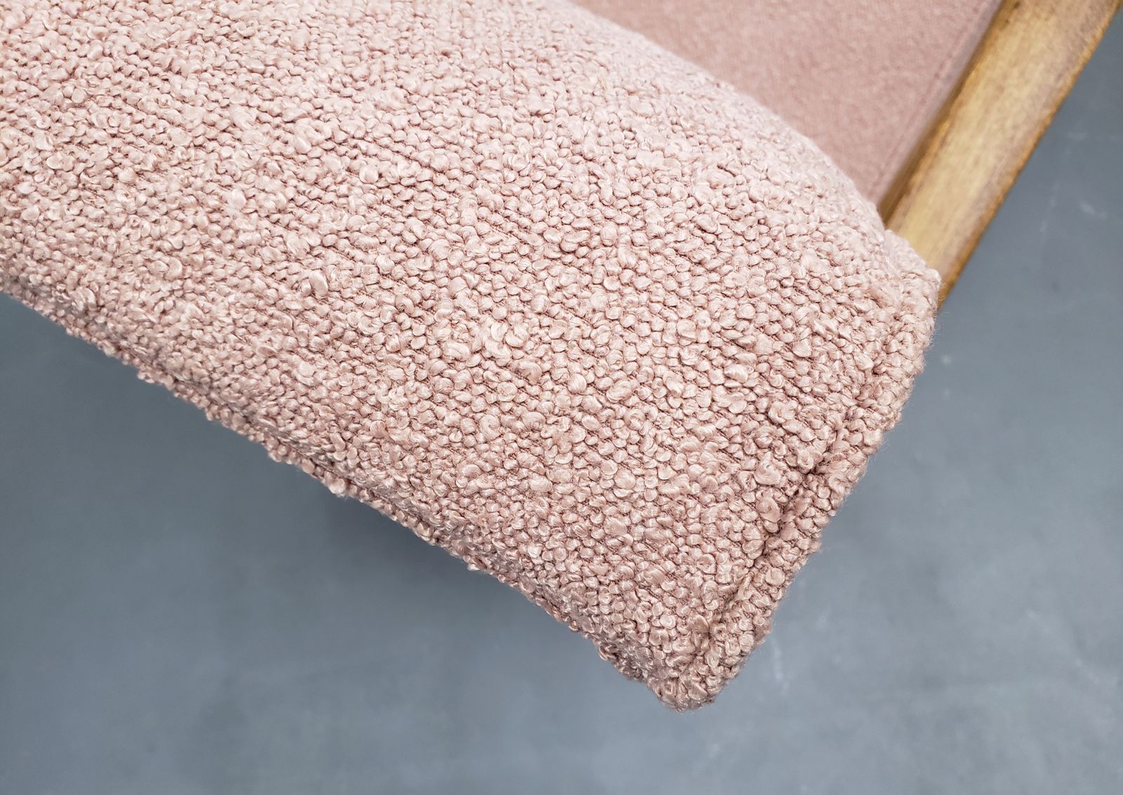 1930 Jindrich Halabala Bentwood Armchair In Pink Boucle photo Furniture