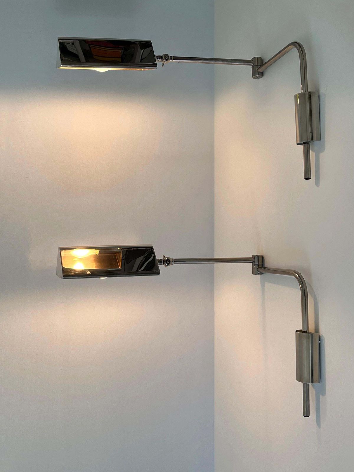 photo for sale Set Of Two Articulated Wall Lamps Or Reading Lights By Florian Schulz 1970s