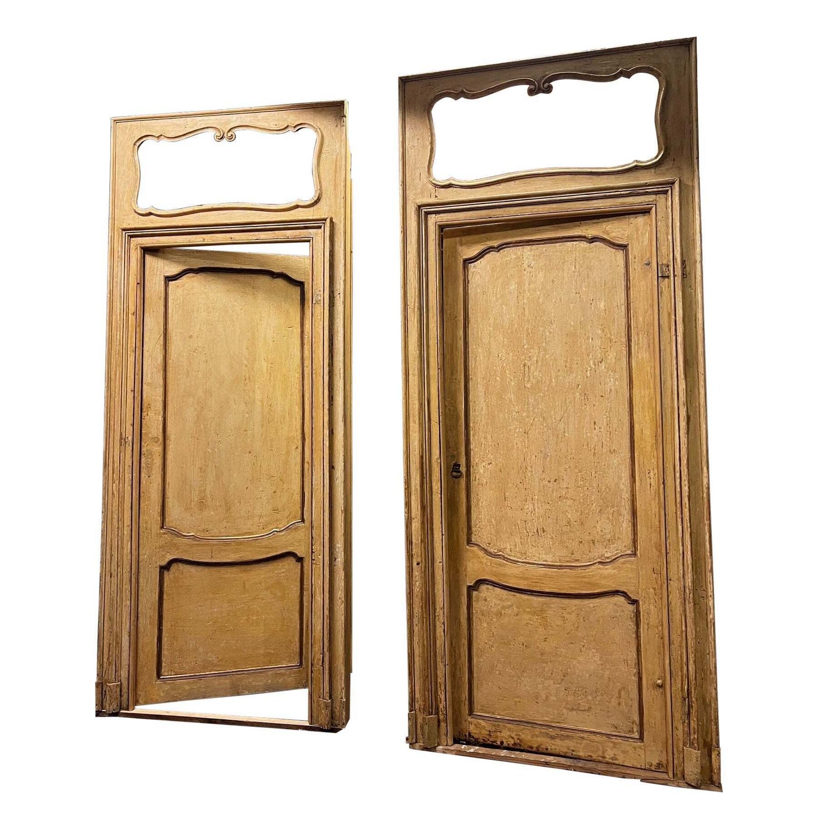 No.2 Yellow Lacquered Interior Doors With Frame And Door Overlay, Italy