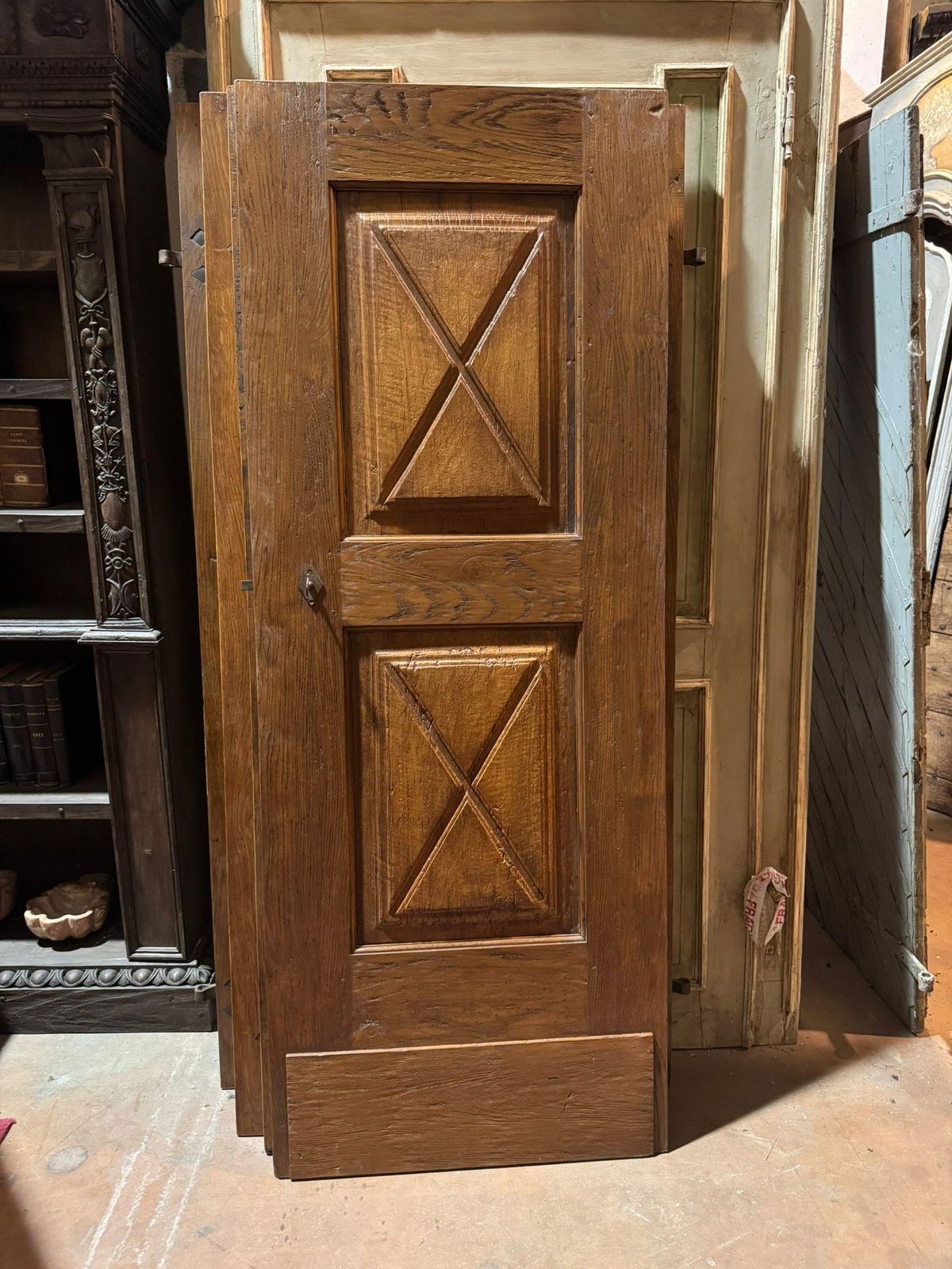3747.0 Single Leaf Poplar And Oak Door, Cross Carved, Italy photo