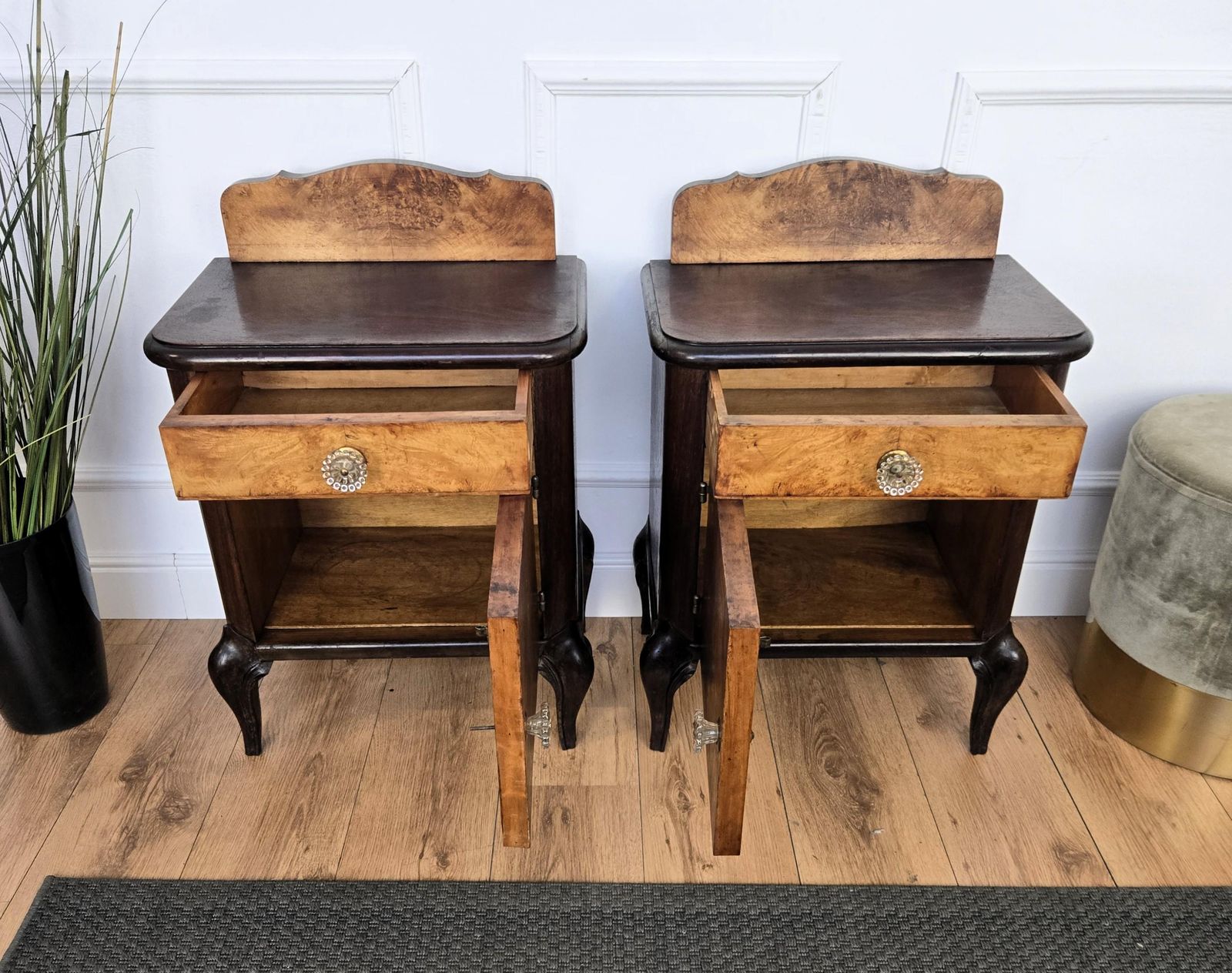 Pair Of Italian Art Deco Night Stands Bed Side Tables In Burl Walnut photo buy