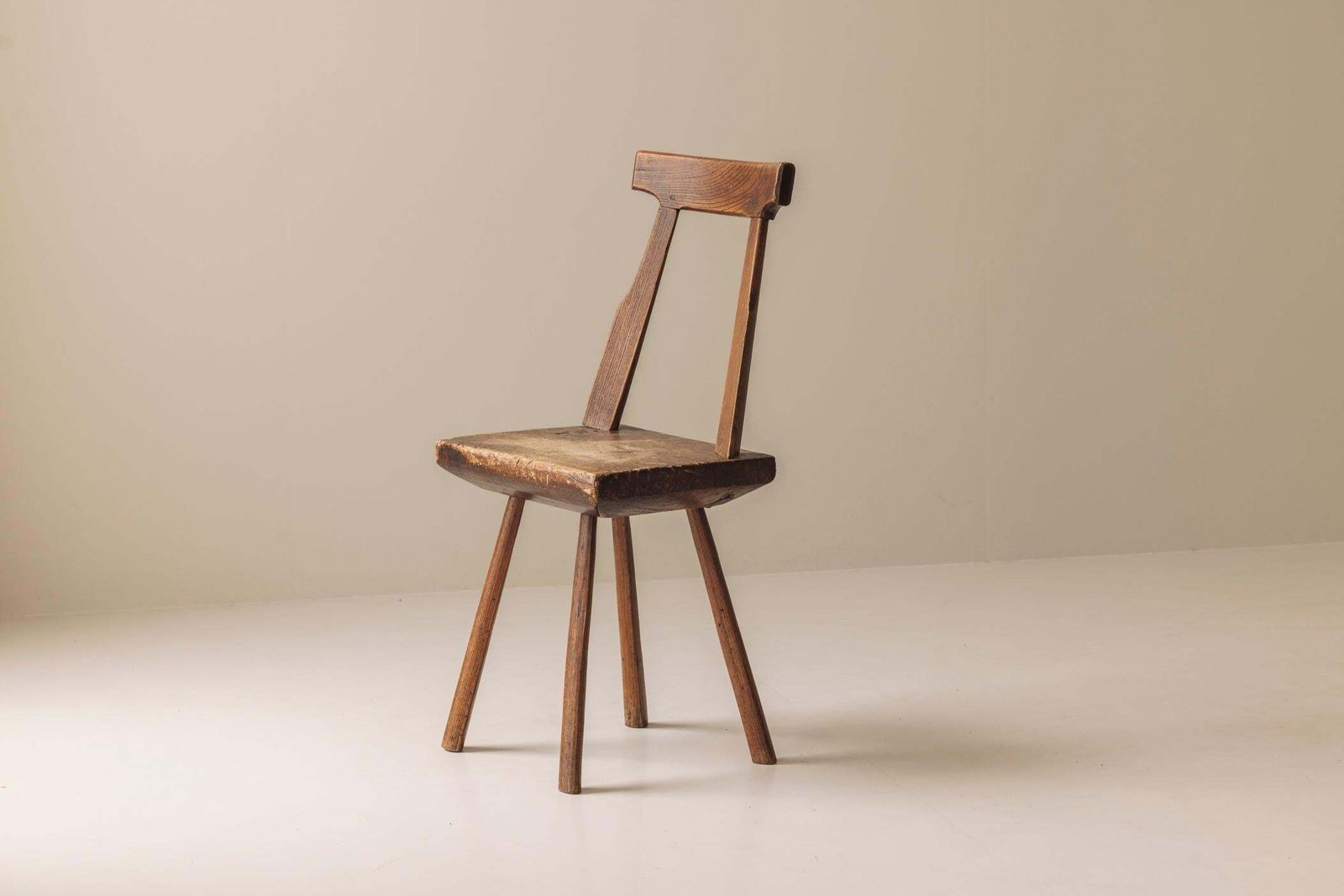 Early 19th Century Sculptural French Side Chair In Solid Oak. photo vinterior