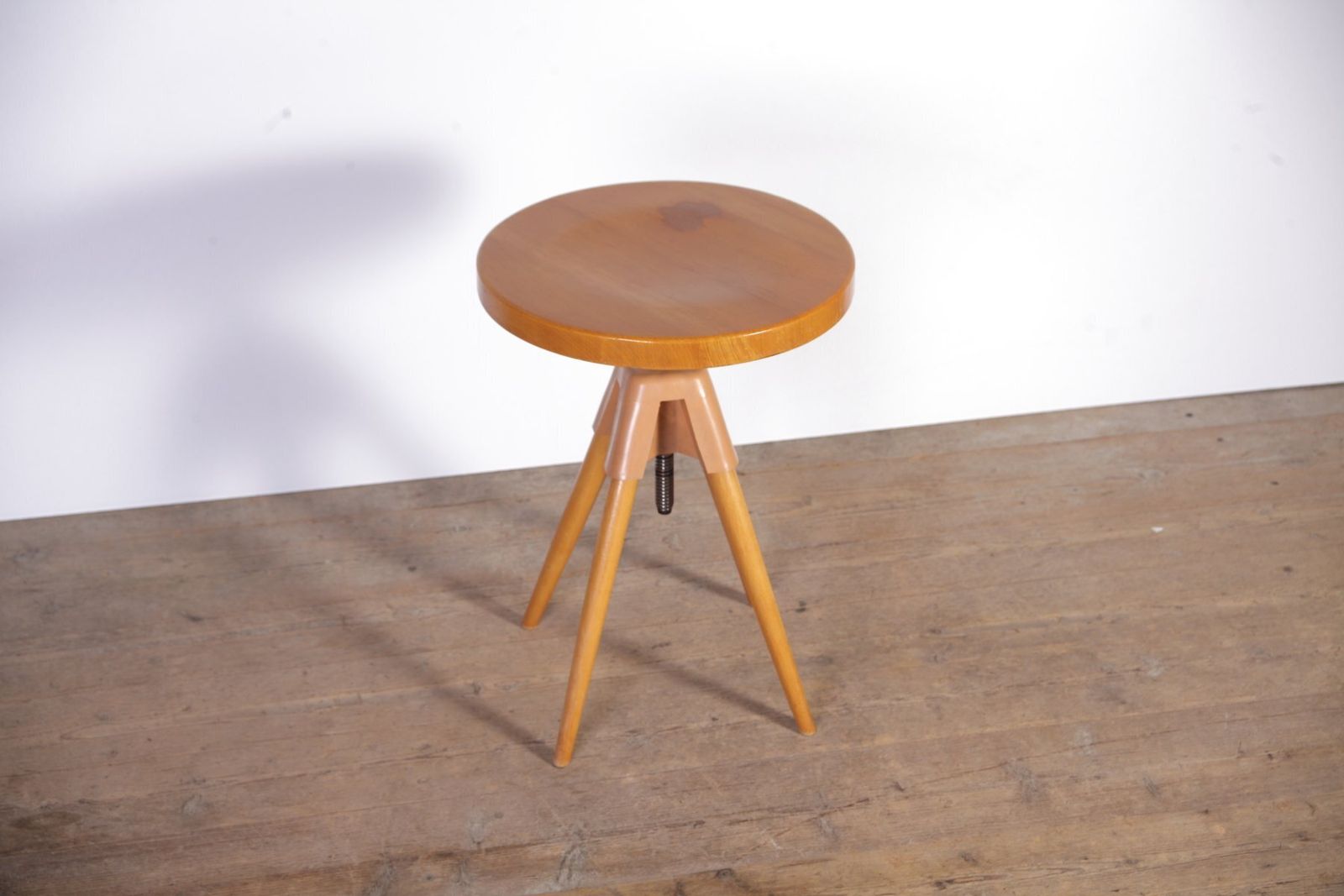 Mid Century Industriële Draaistoel, Jaren 1960 photo for sale