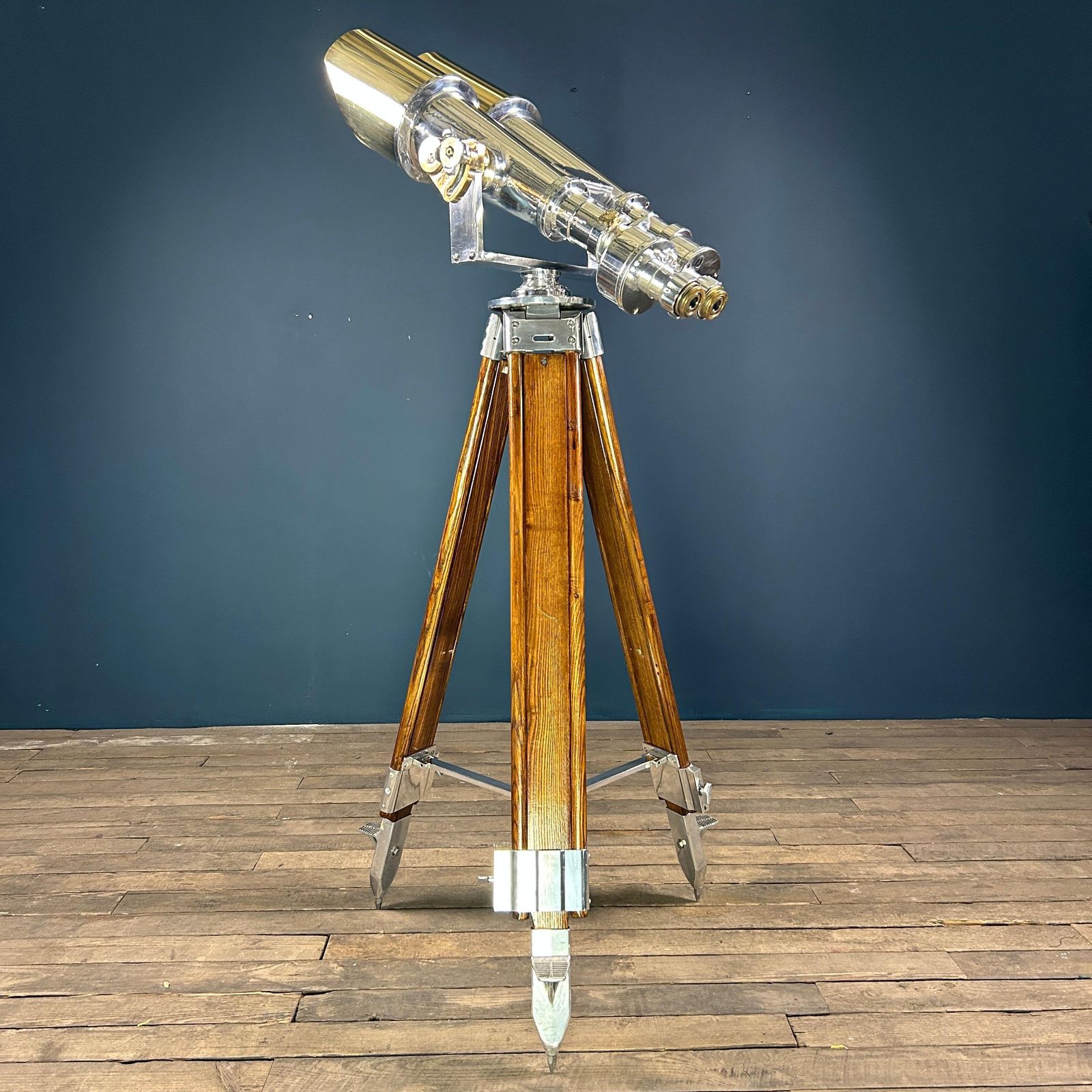 1970's Japanese Nikon 20 X 120 Big Eye Military Binoculars & Tripod photo for sale