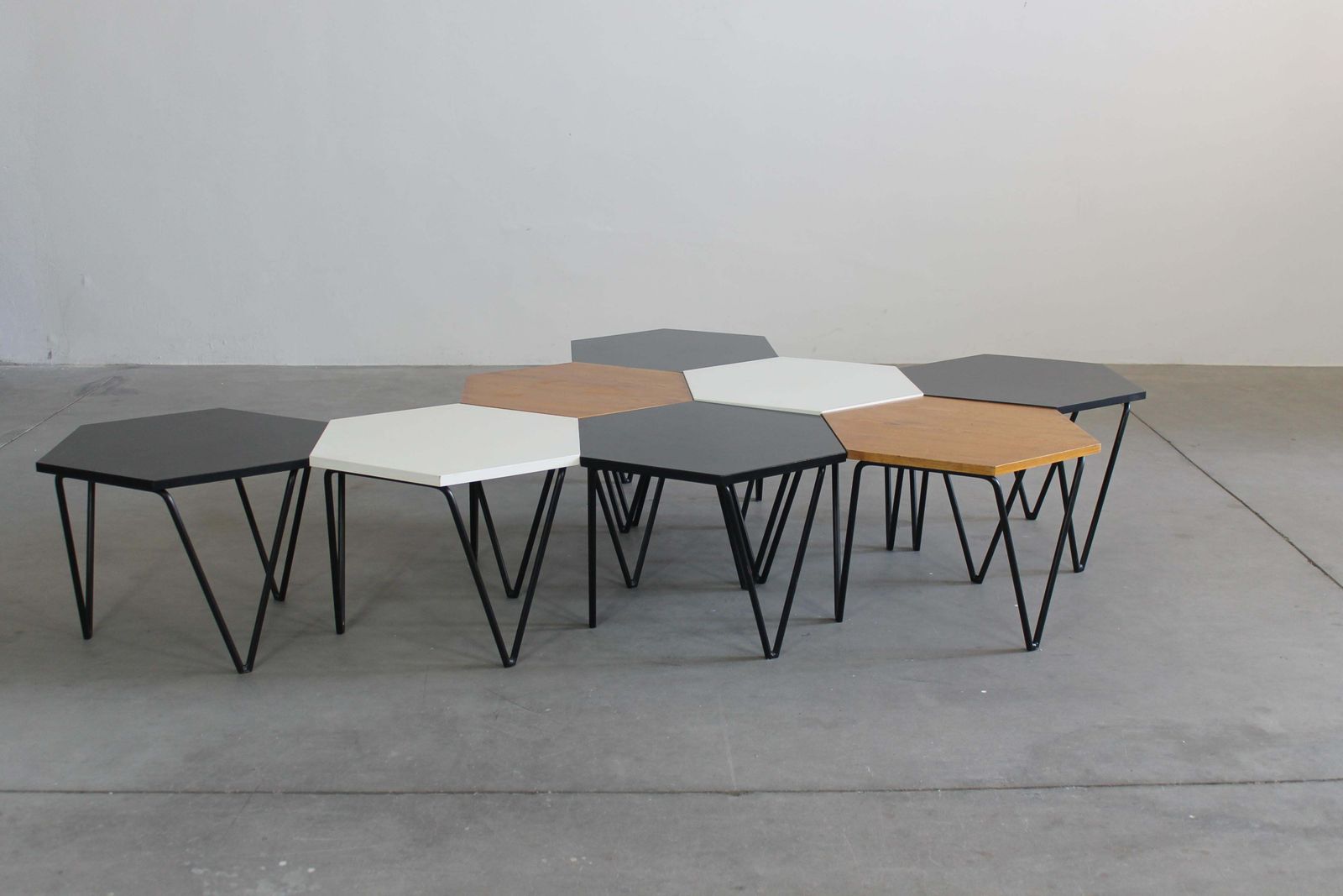 Gio Ponti Set Of Eight Hexagonal Coffee Tables In Wood And Metal I.S.A. 1950s photo vintage