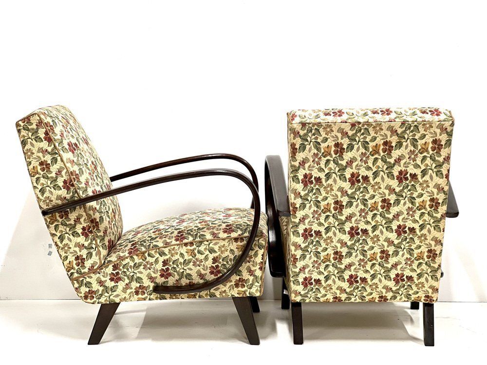 1214.0 Set Of Vintage Armchairs By Jindrich Halabala photo