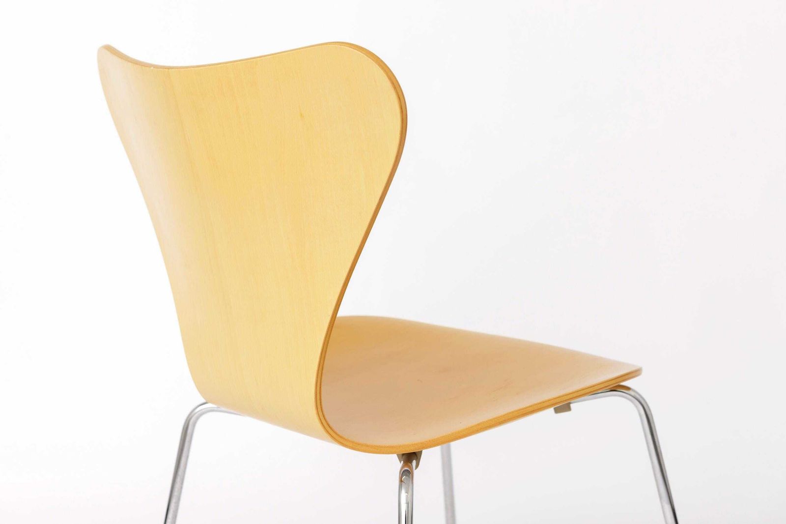 Arne Jacobsen Chair 3107 (Series 7), Beechwood Shell, Chrome Legs, Danish Design photo buy