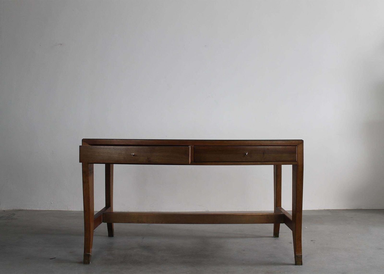photo furniture Gio Ponti Office Desk In Wood And Glass For Bnl Italian Manufacture 1950s Italy