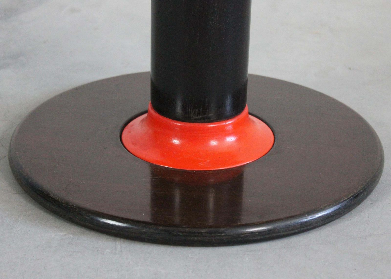 Ettore Sottsass Rocchettone Round Side Table In Walnut Wood By Poltronova 1960s photo 5313.0