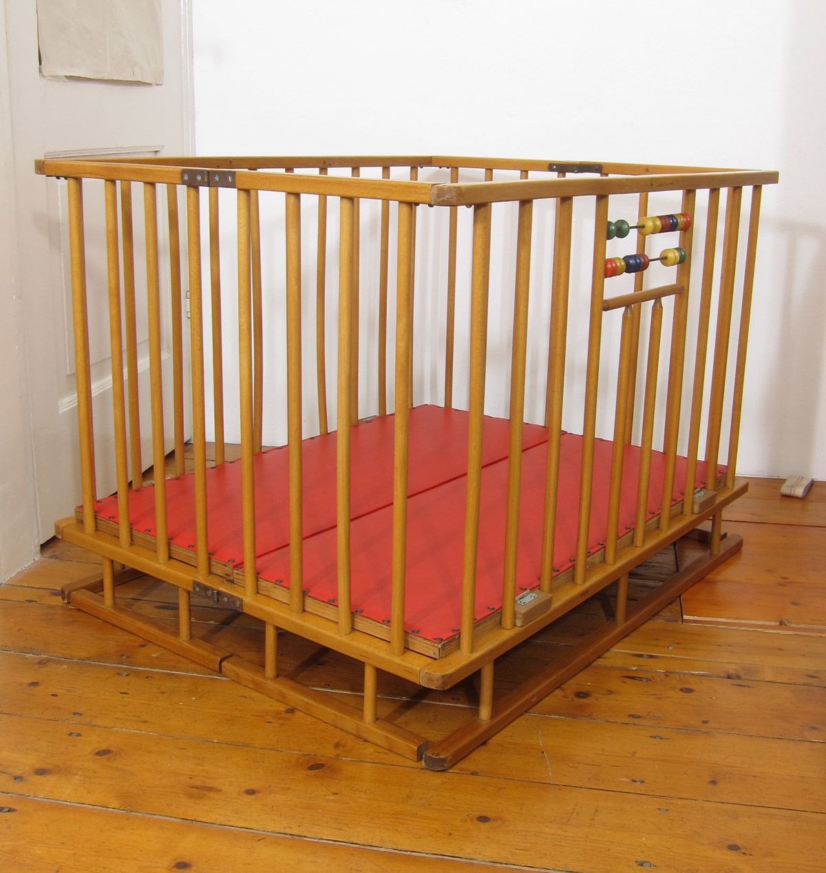 Vintage Dutch Baby Cot — Uitgeest, Mid Century / 1960s–1970s photo 694.0