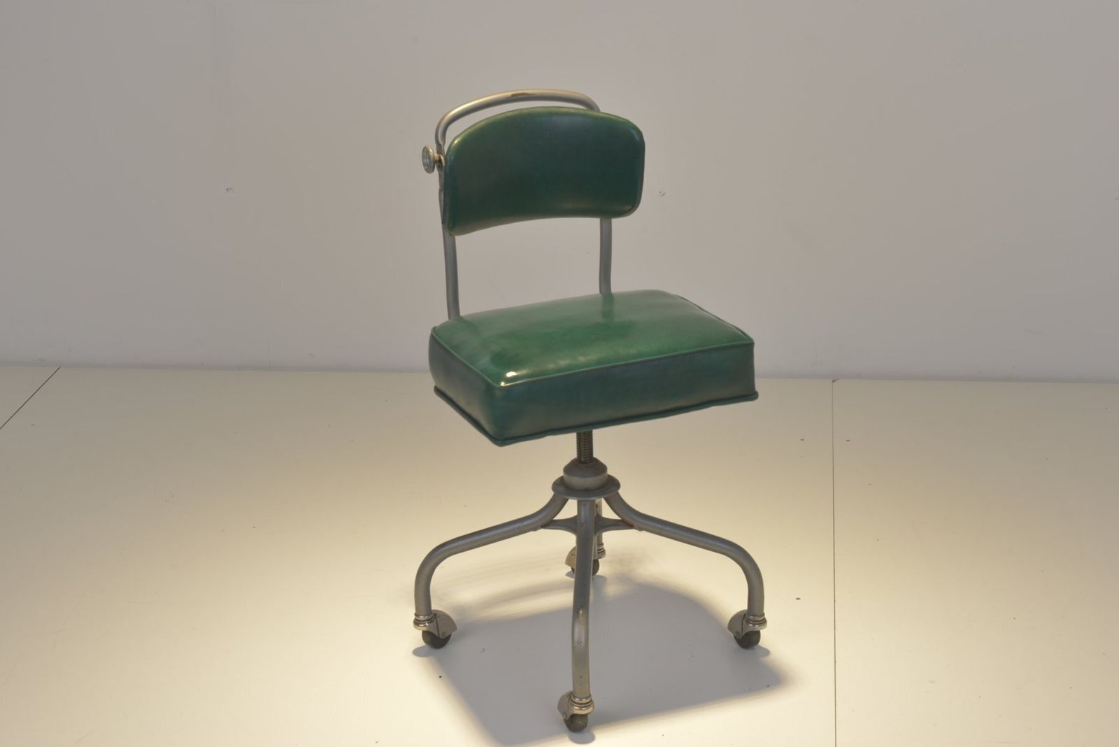 photo vinterior American Office Chair With Steelcase, 1950