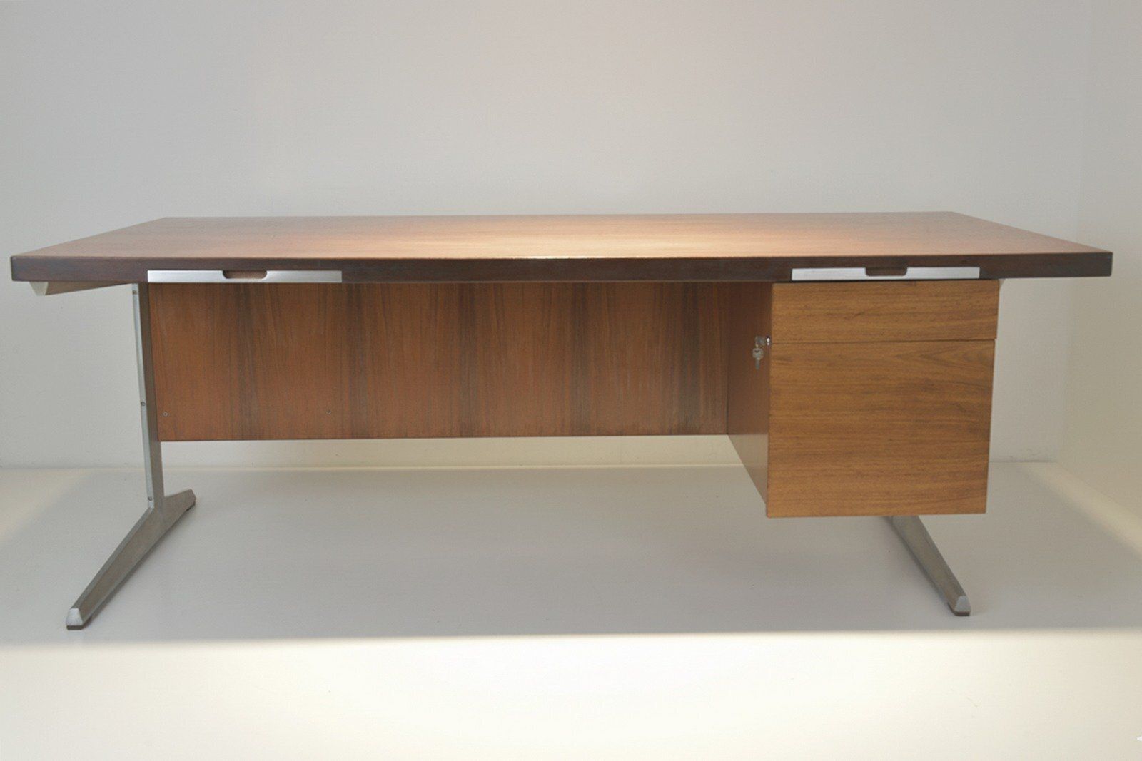 Desk In Rosewood By Marius Byrialsen, 1960s photo vinterior