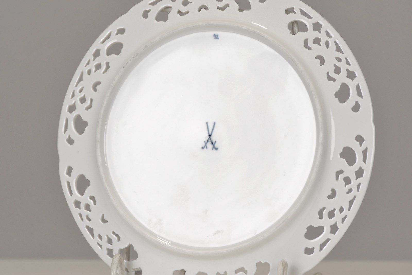 Breakfast Plate In Porcelain By Konrad Hentschel For Staatliche Porzellan Manufaktur Meissen, Germany, 1896 photo vinterior