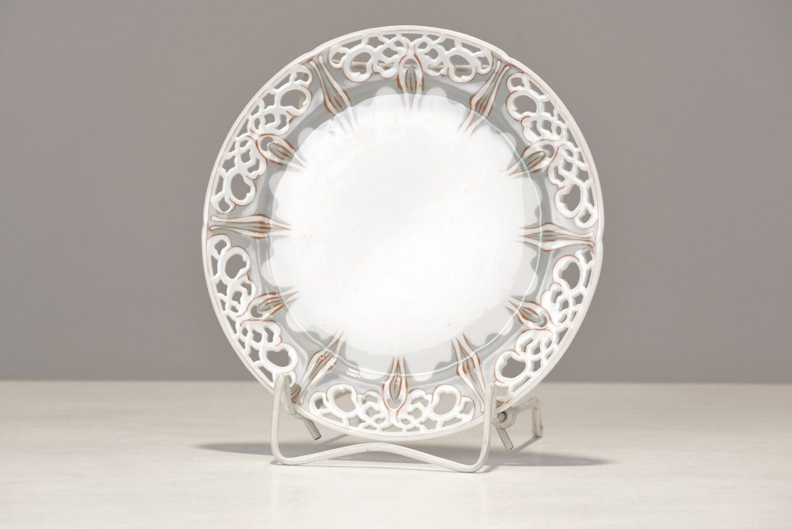 Breakfast Plate In Porcelain By Konrad Hentschel For Staatliche Porzellan Manufaktur Meissen, Germany, 1896 photo vintage