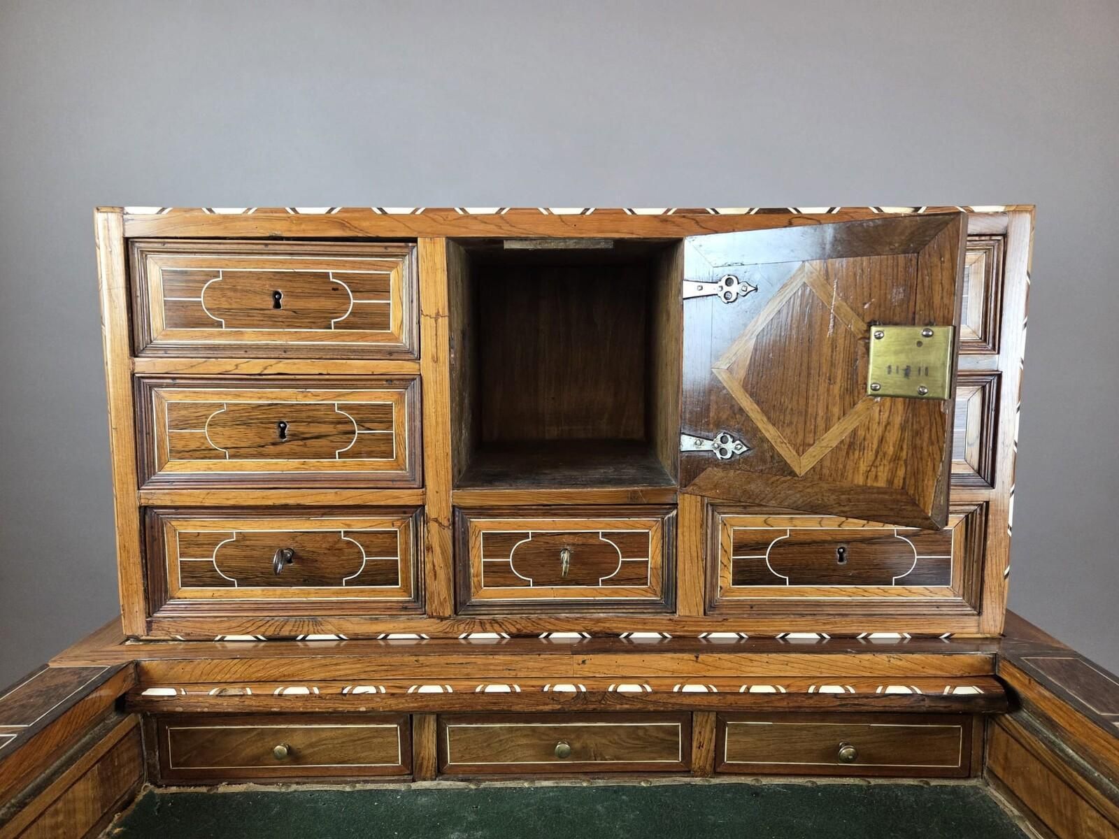 Cabinet, Walnut And Mahogany, Bone Ornamentation, Flanders , Late 18th photo vinterior