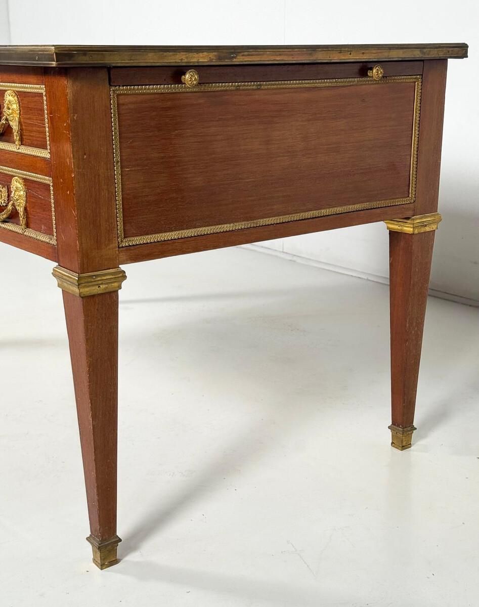 photo furniture Desk, Louis XVI, Early Xixe, Mahogany Gilded Bronze