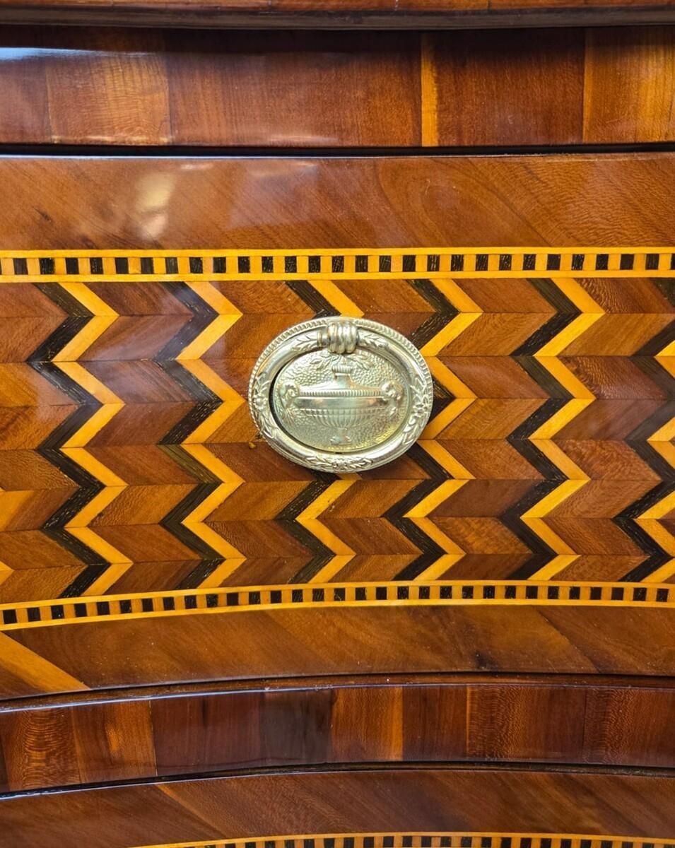 Inlaid Chest Of Drawers With Double Secret Compartments, 18th Century photo Furniture