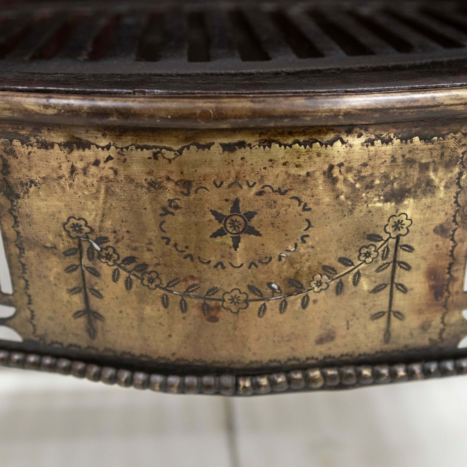 2800.0 Splendid Antique Georgian Fire Basket With Brass Finials photo