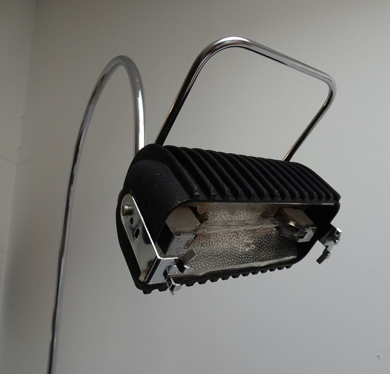 Vintage Arc Lamp In Chrome Plated And Travertine Marble By Targetti Sankey, 1980s photo Lighting