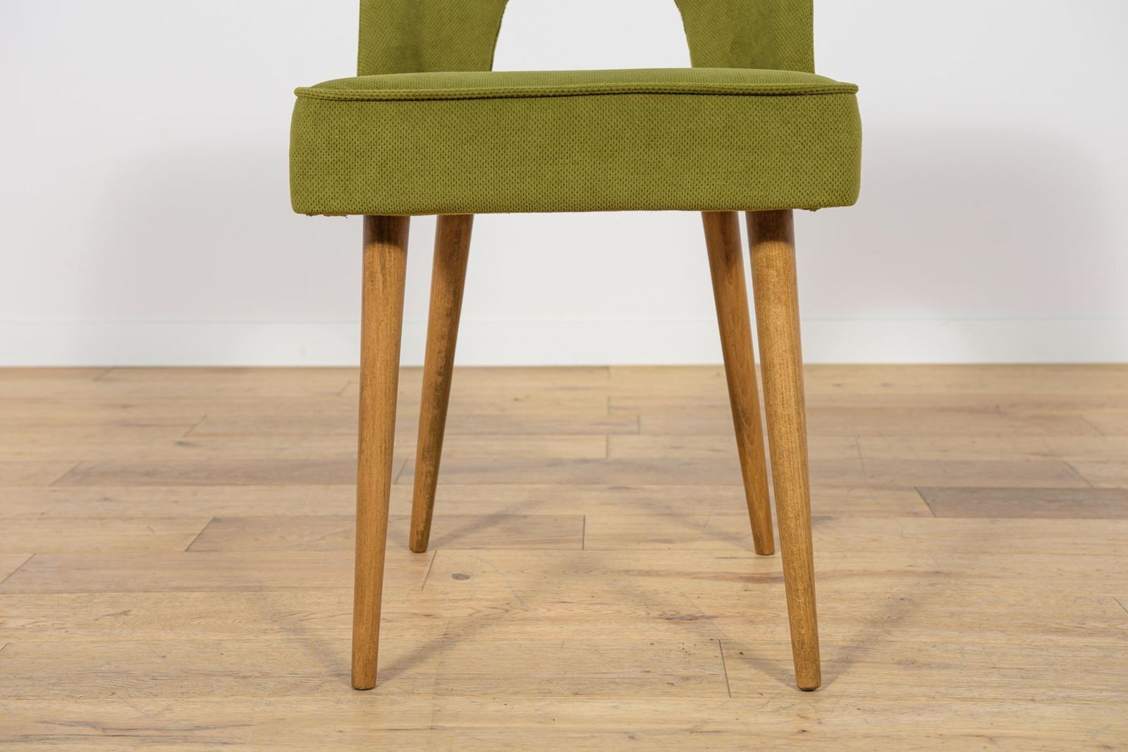 photo vintage Shell Chairs From Bydgoszcz Furniture Factory, 1960s, Set Of 4
