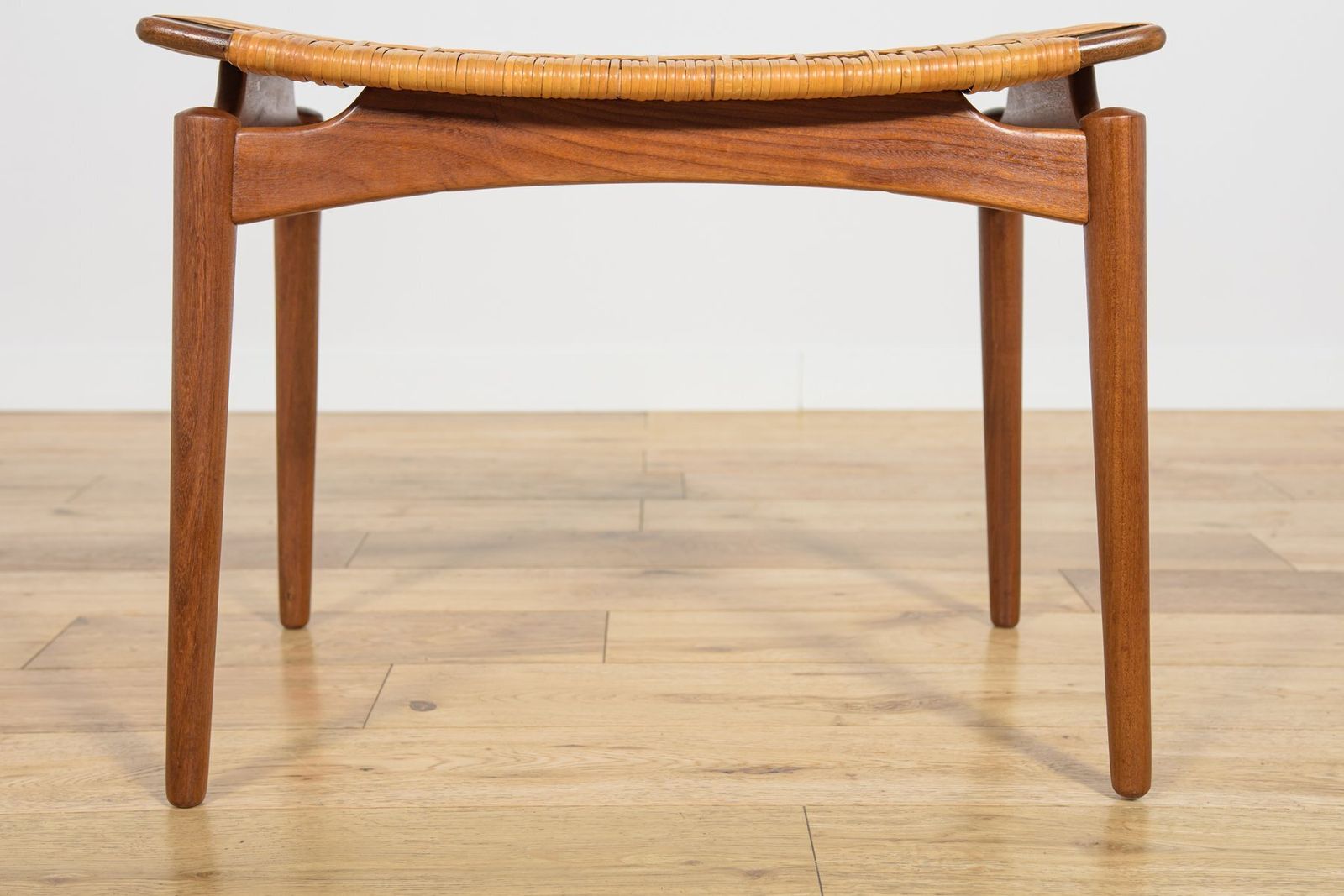 Mid Century Modern Teak Stool By Sigfrid Omann For ølholm Furniture Factory, 1950s photo vintage