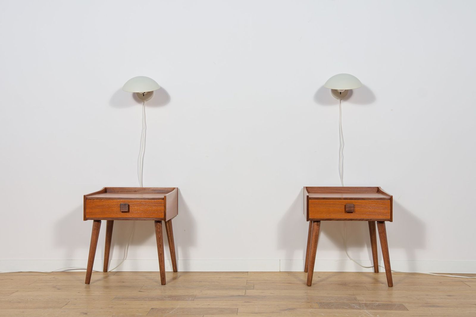 Mid Century Ph Hat Wall Lamps By Poul Henningsen For Louis Poulsen, Denmark, 1961, Set Of 2 photo Lighting