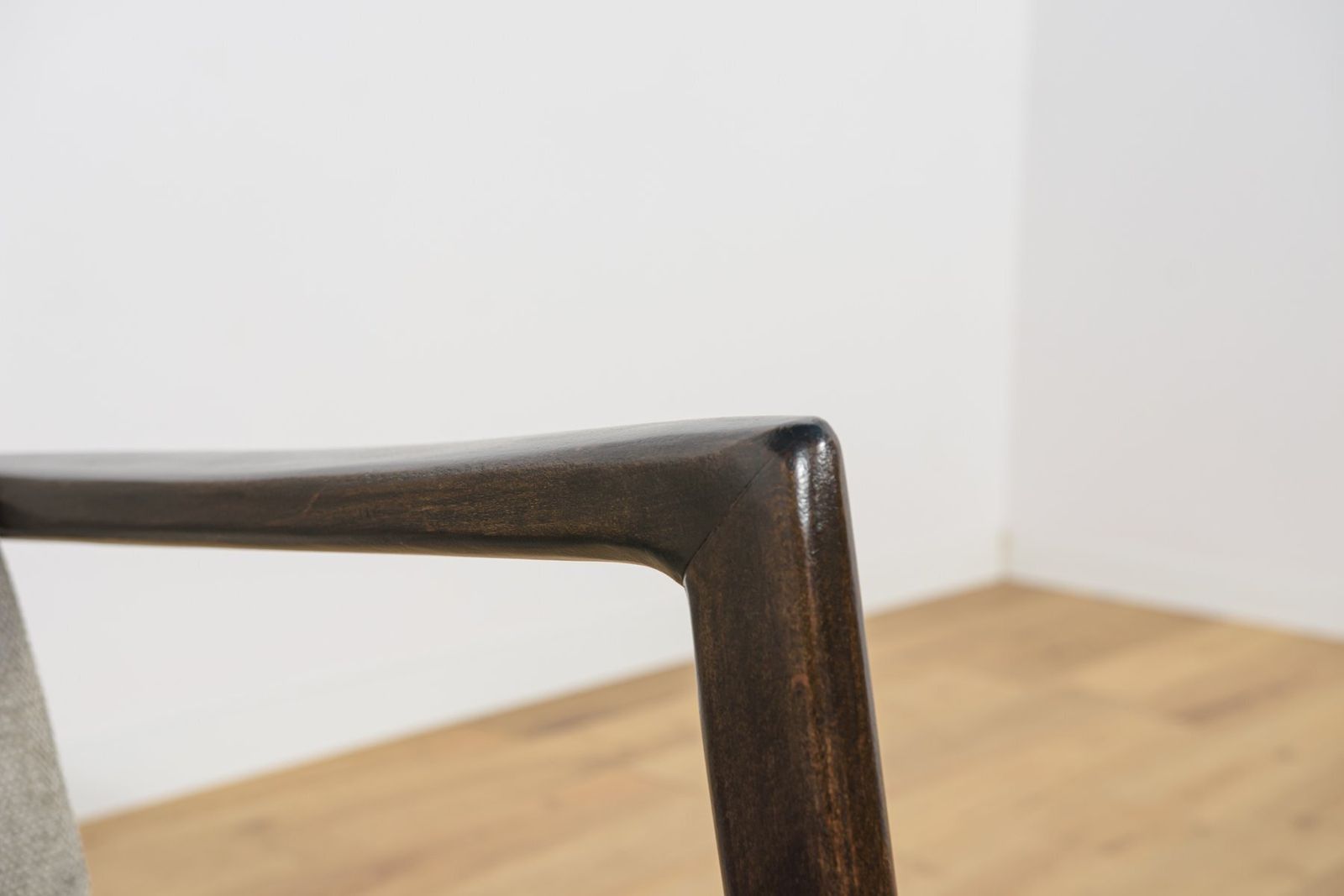 photo buy Model 300 139 Chairs From Swarzędz Factory, Poland, 1960s, Set Of 2