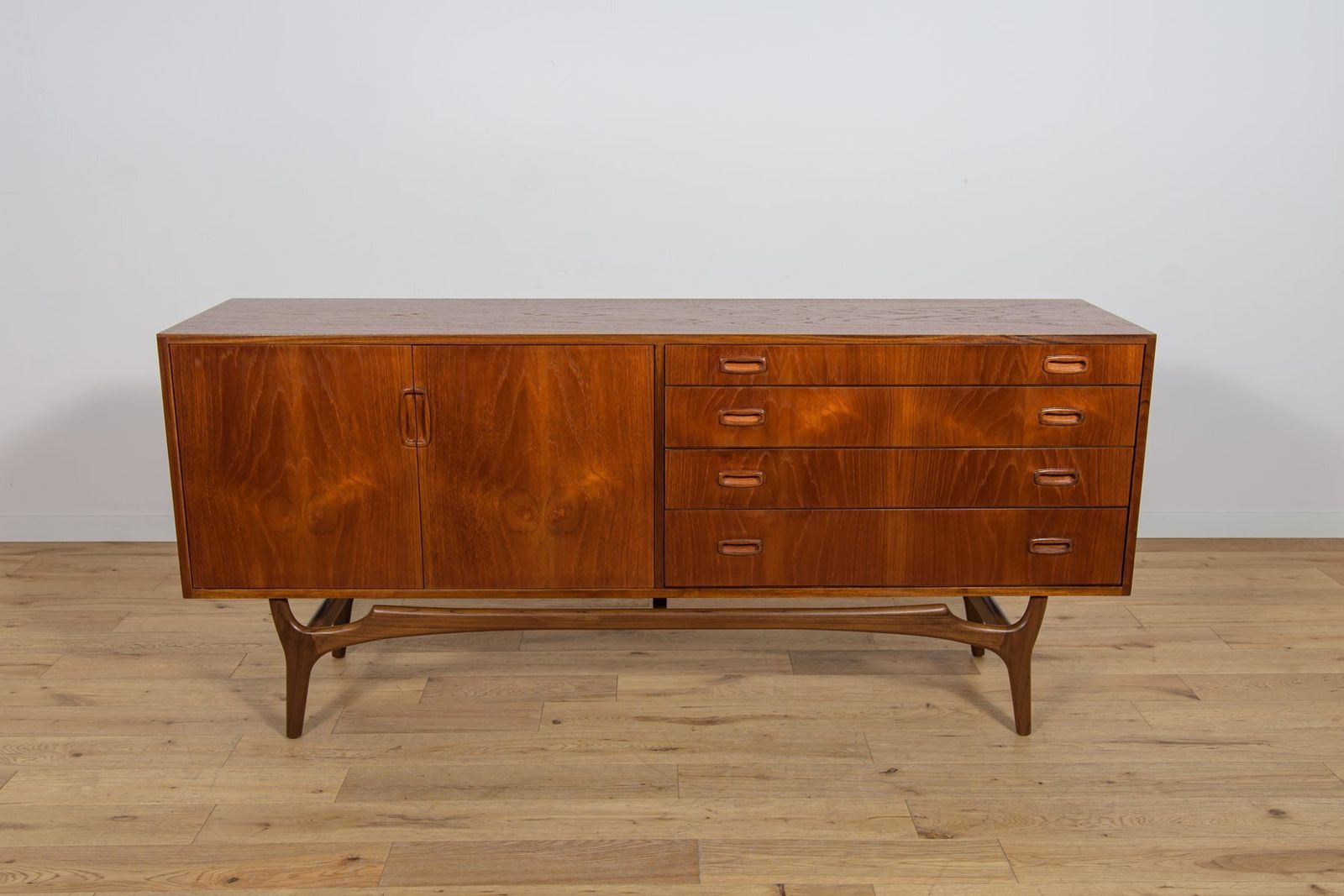 Mid Century Teak Sideboard From Greaves & Thomas, United Kingdom, 1960s photo furniture