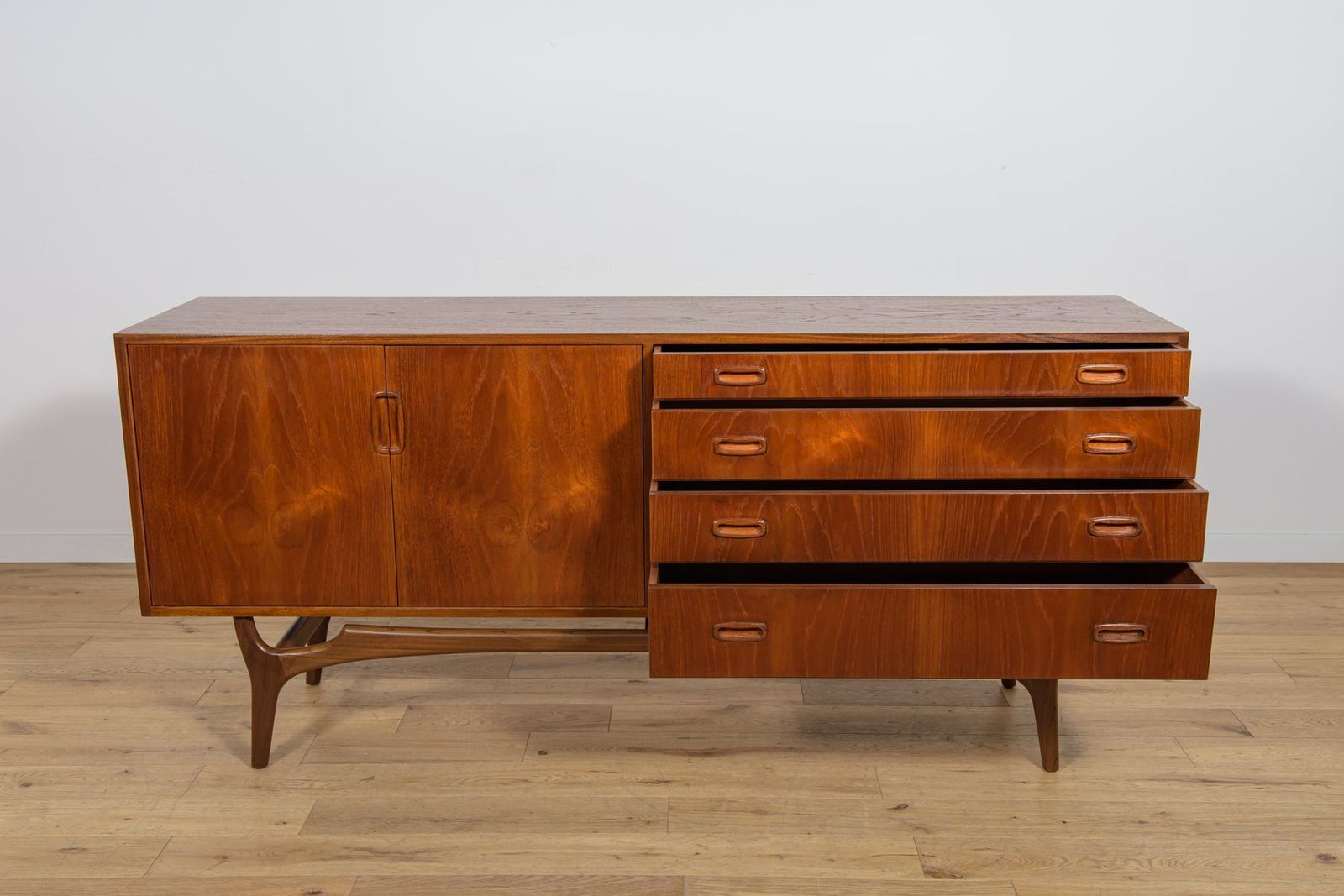 Mid Century Teak Sideboard From Greaves & Thomas, United Kingdom, 1960s photo buy