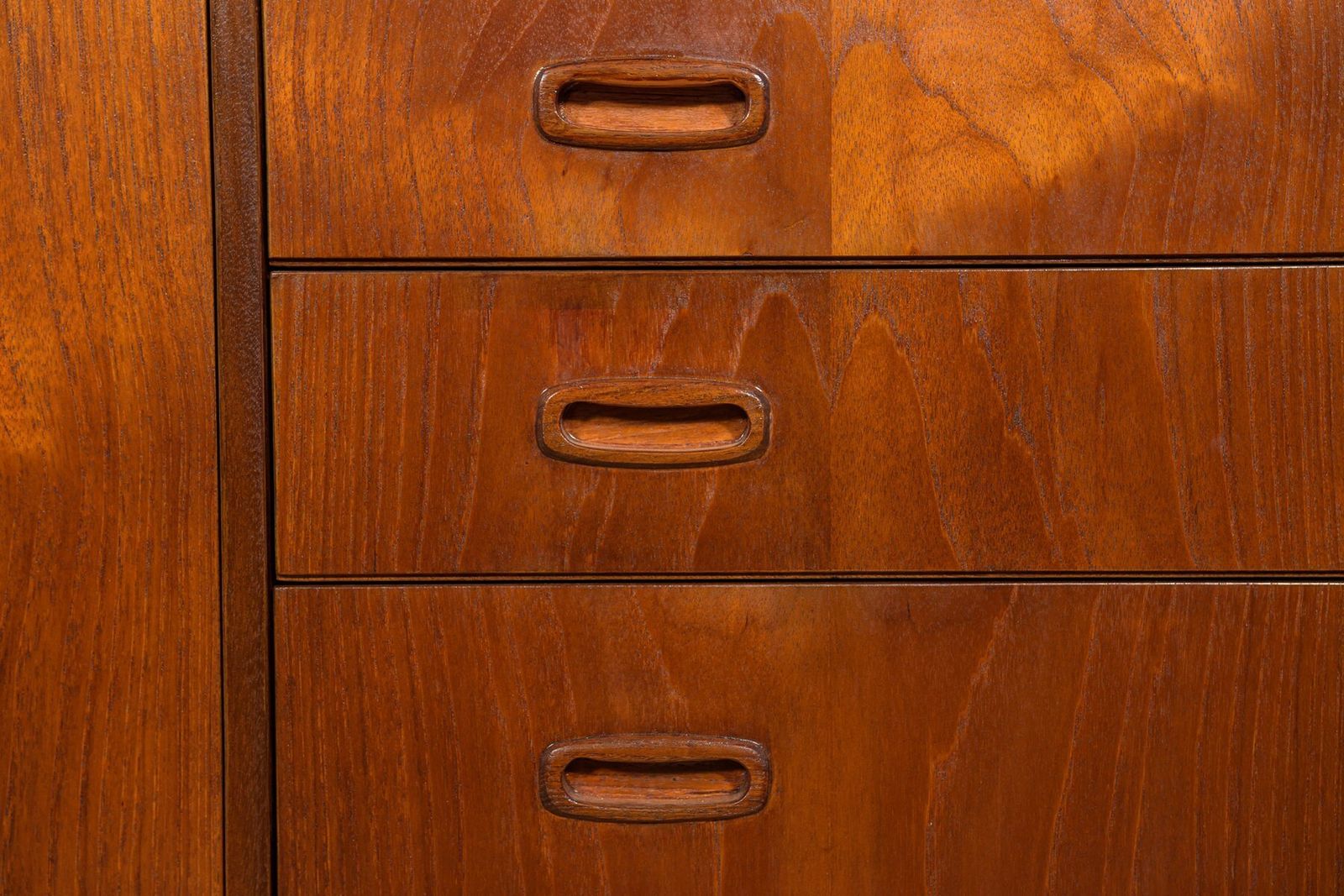 Furniture Mid Century Teak Sideboard From Greaves & Thomas, United Kingdom, 1960s photo
