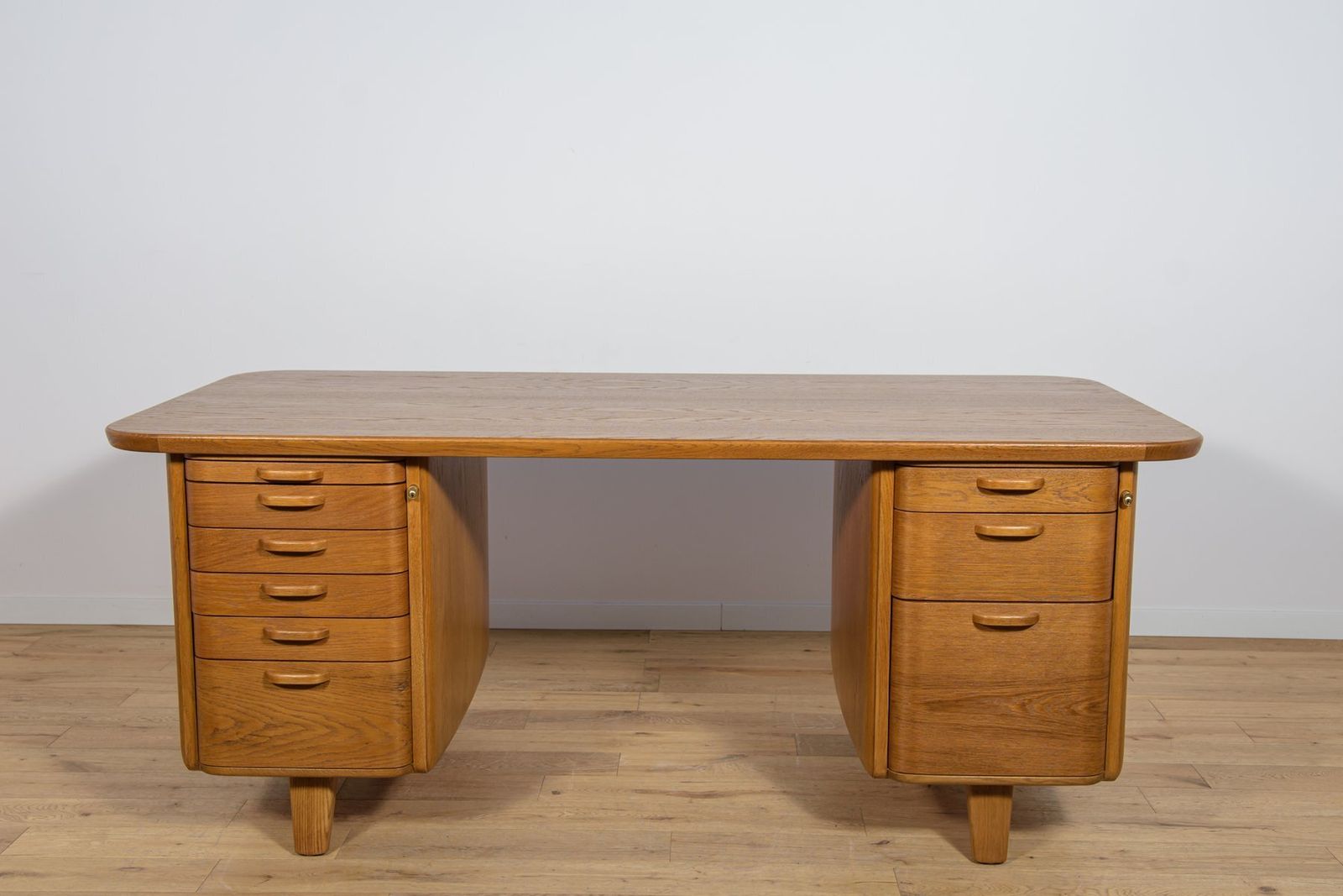 Art Deco Oak Freestanding Desk By Gunnar Ericsson For Facit Ab Buromöbel Zurich, Switzerland, 1950s photo for sale