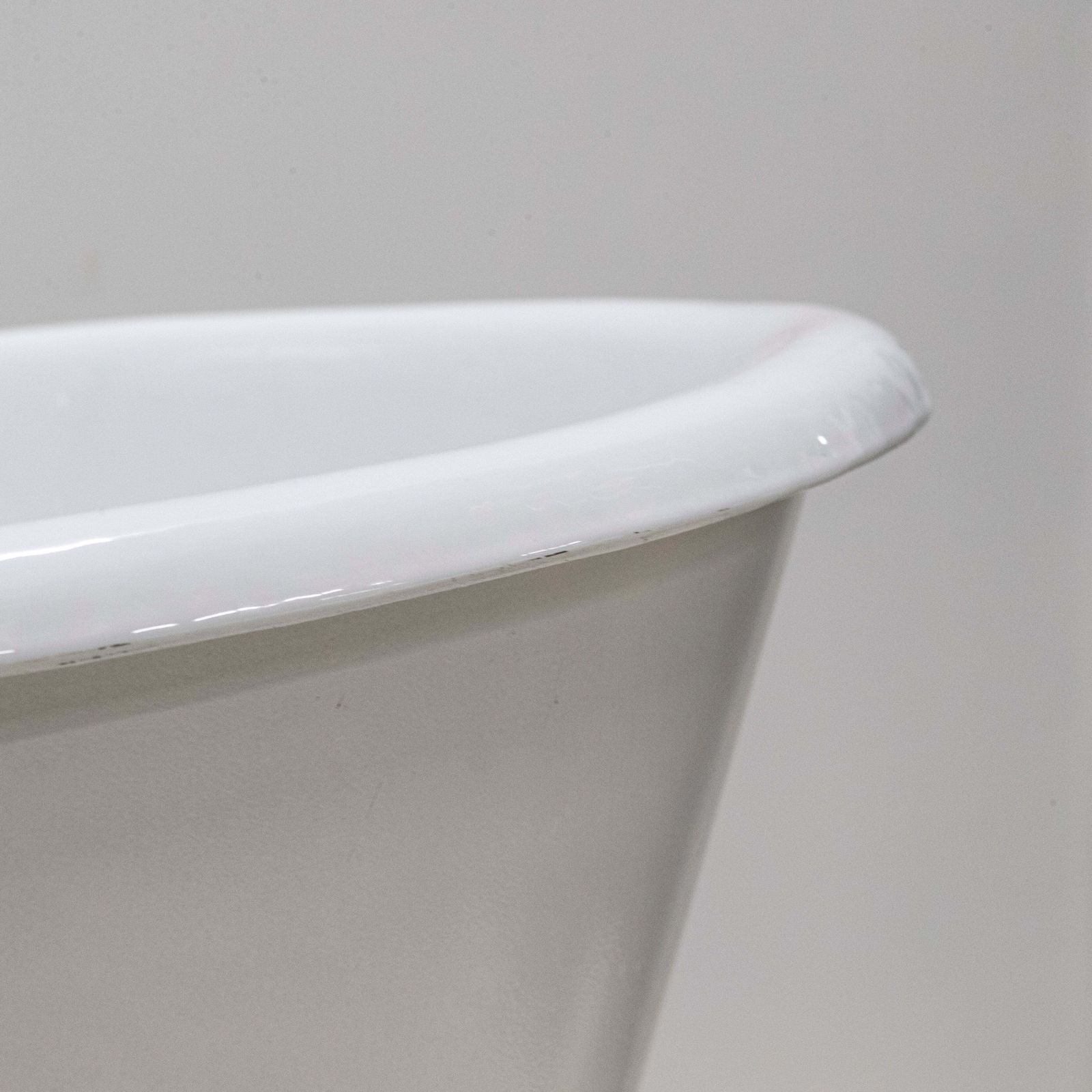 2800.0 Reclaimed Cast Iron Double Ended Bath | Recor Bathtub photo