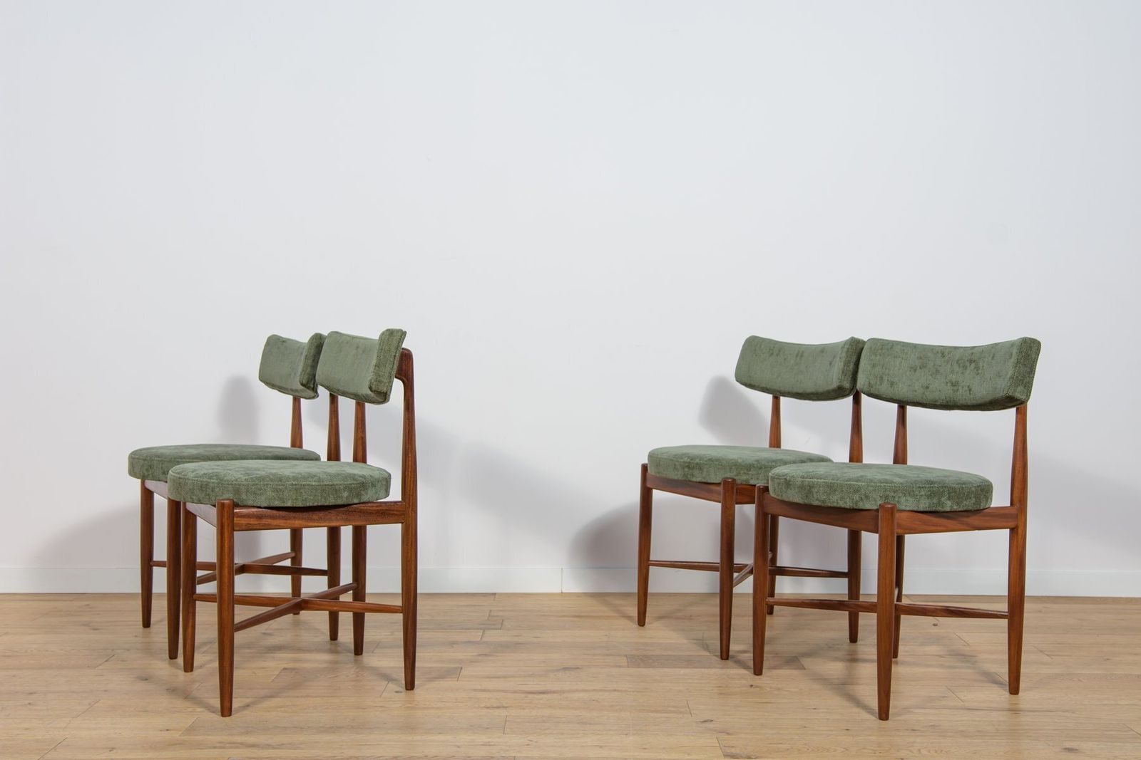 Mid Century Teak Dining Chairs By Ib Kofod Larsen For G Plan, 1960s, Set Of 4 photo vinterior